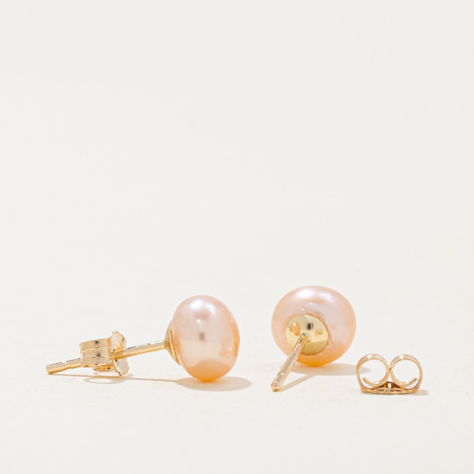 '100 Ways' Pink Pearl Studs |