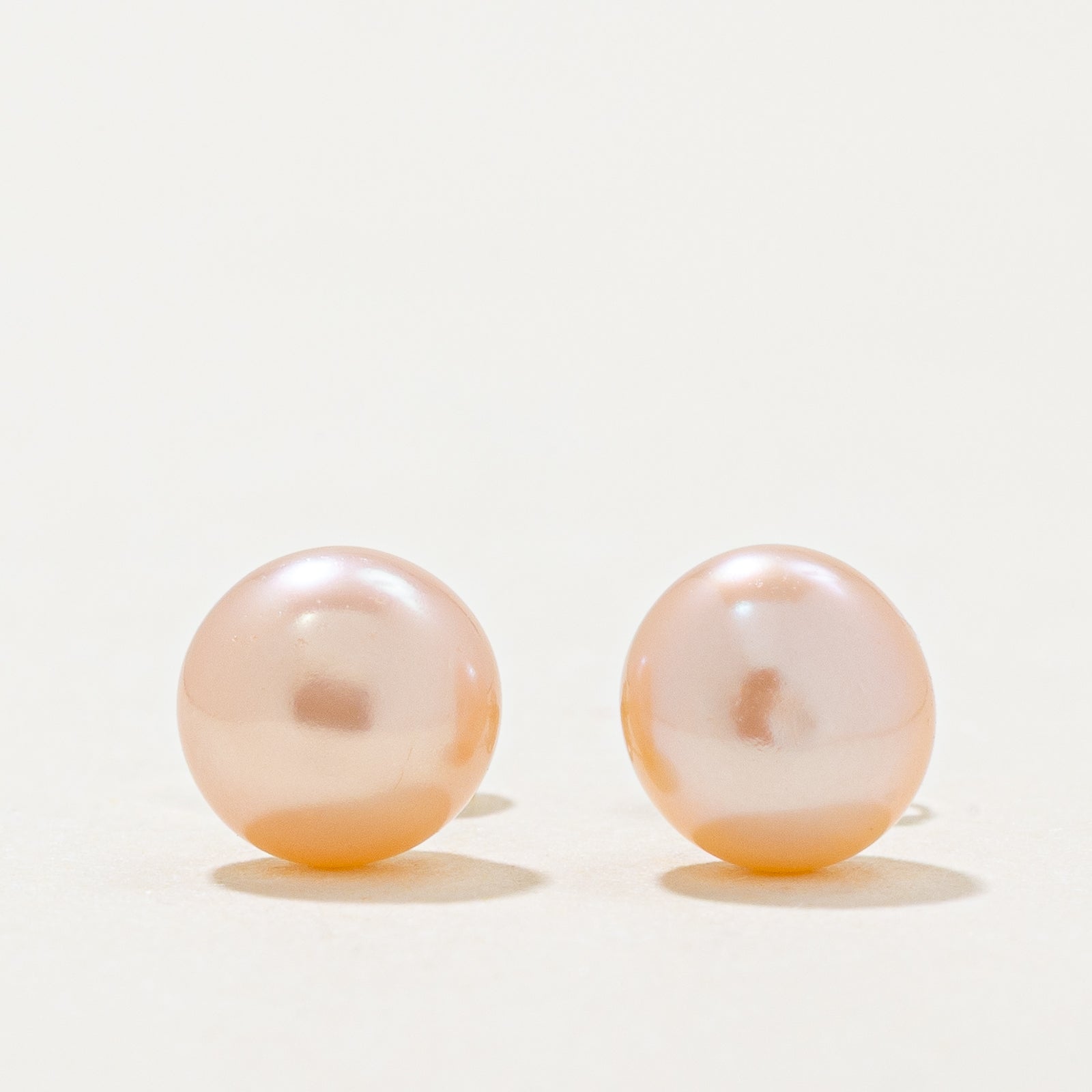 '100 Ways' Pink Pearl Studs |