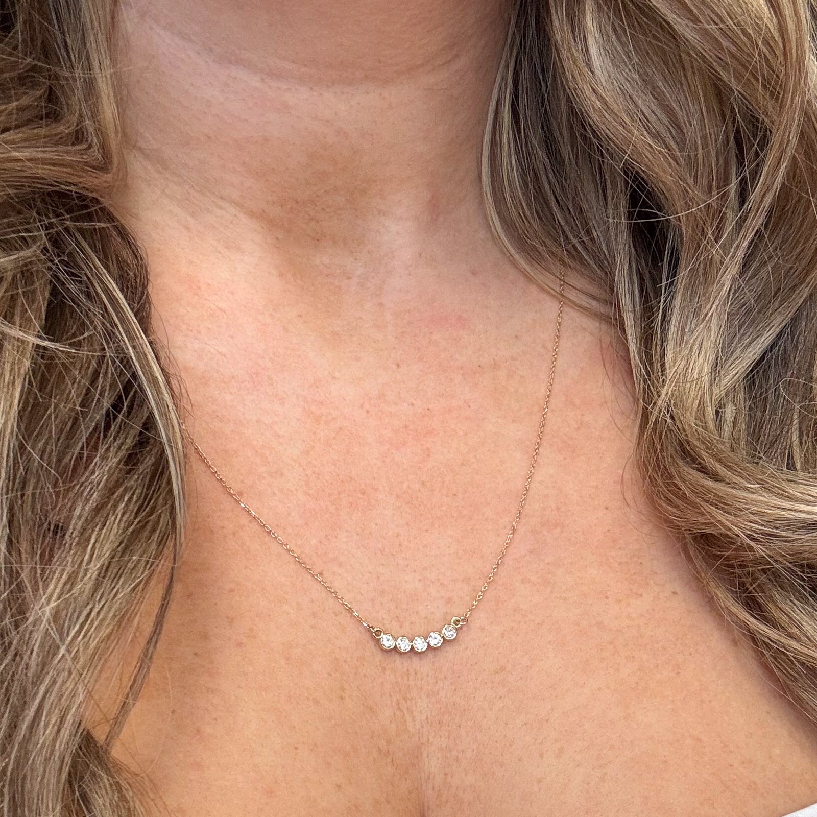 '100 Ways' Diamond Scoop Pendant & Necklace | 0.33ctw | 17.5" |