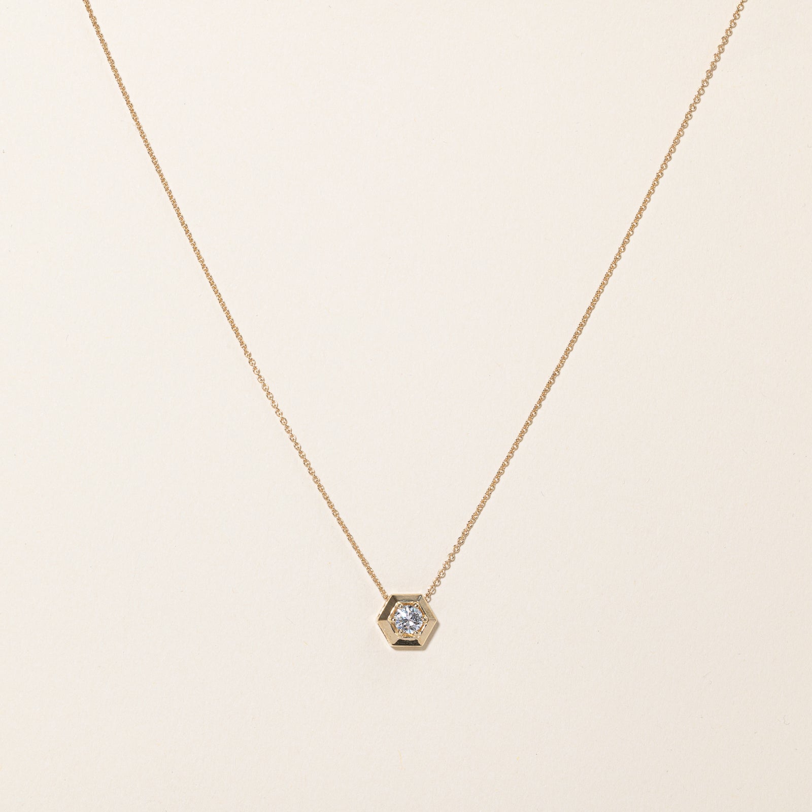 Pendentif et collier « 100 façons » en diamant certifié GIA | 0,43 ct | 45,7 cm | 