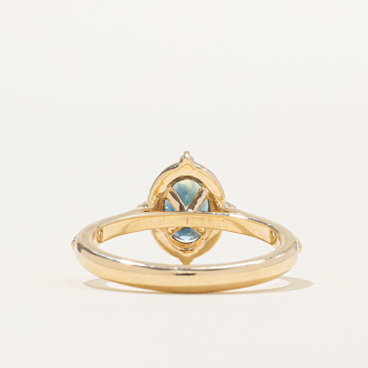 Bague « 100 façons » en saphir et diamants sertis millegrain | 0,84 ct, 0,04 ct au total | Taille 7