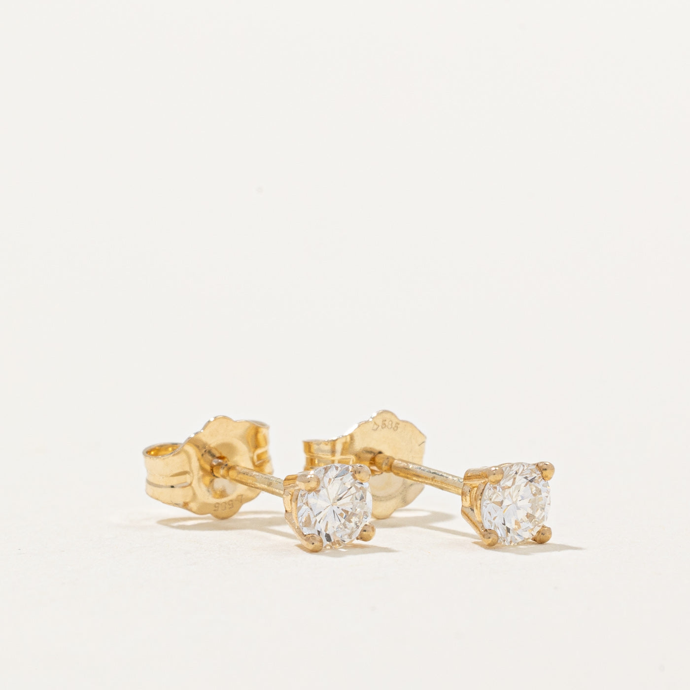 100 Ways' 14k Diamond Stud Earrings | 0.32ctw VS1 G |