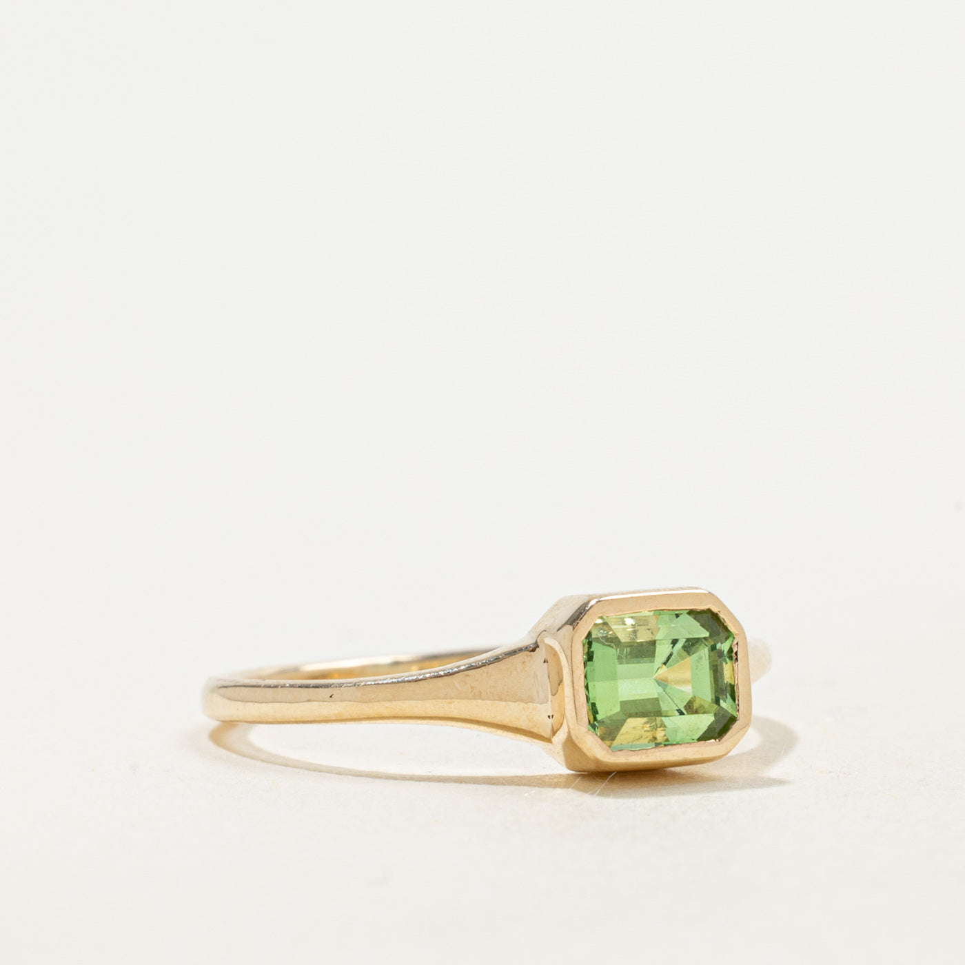 '100 Ways' 9k Yellow Gold Tsavorite Garnet Signet Ring | 0.84ct | SZ 5.75