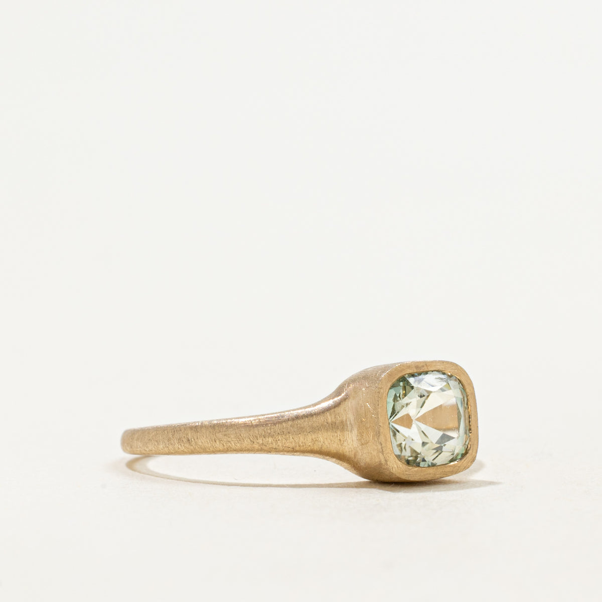 '100 Ways' 9k Yellow Gold Tourmaline Textured Signet | 0.81ct | SZ 6