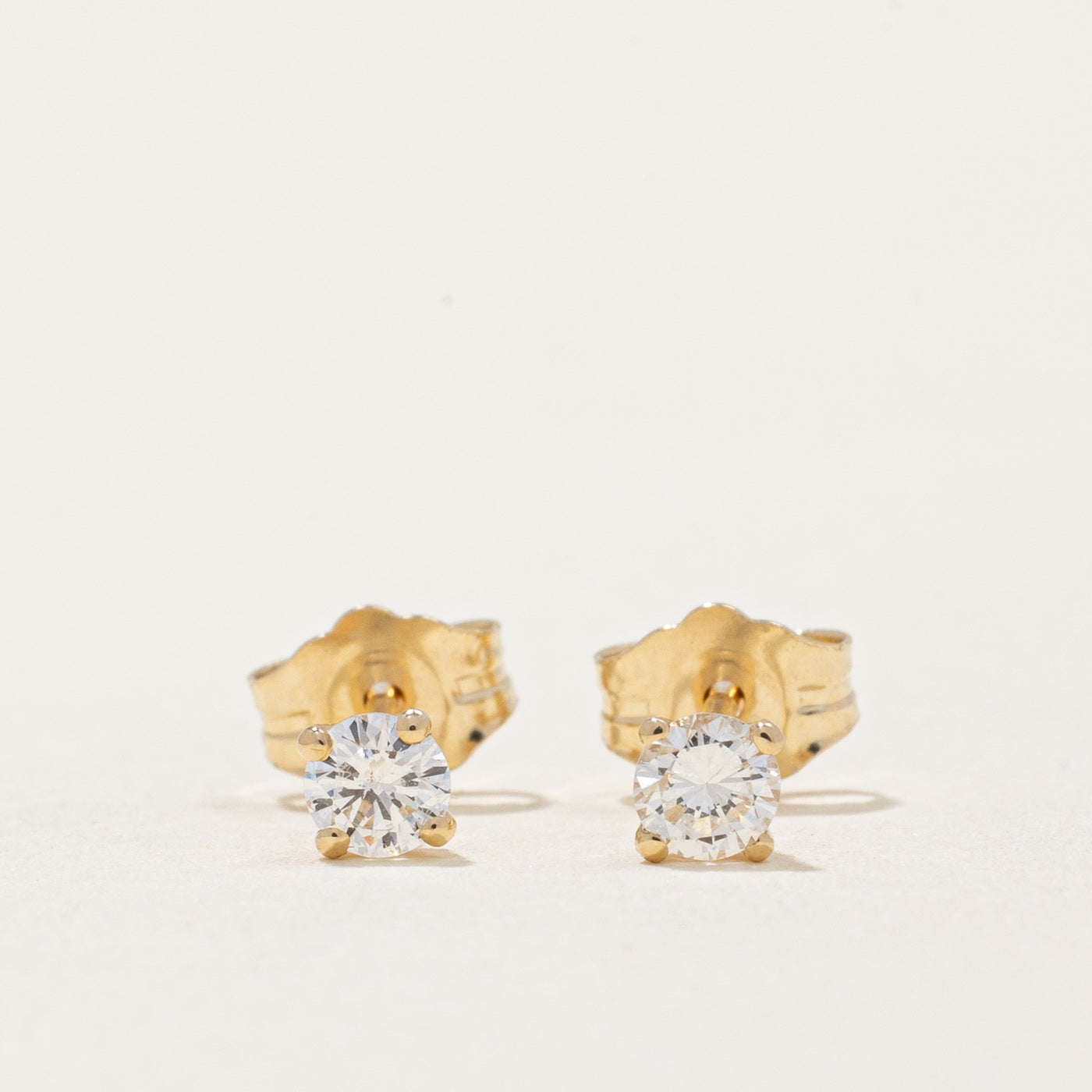 100 Ways Diamond Stud Earrings | 0.25ctw D-F SI1/2 |