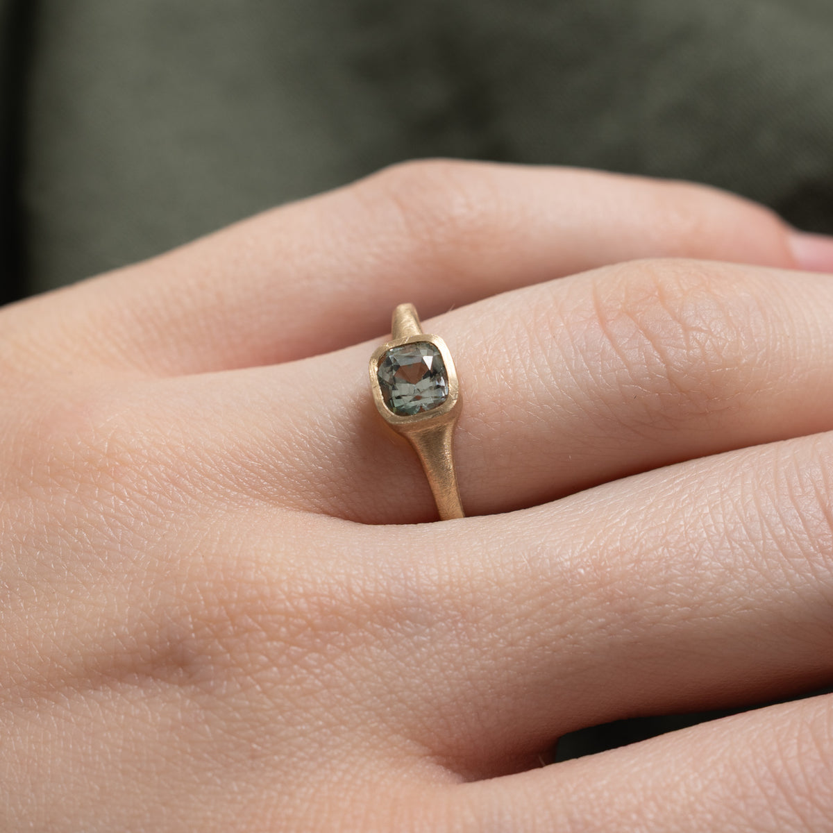 '100 Ways' 9k Yellow Gold Tourmaline Textured Signet | 0.81ct | SZ 6