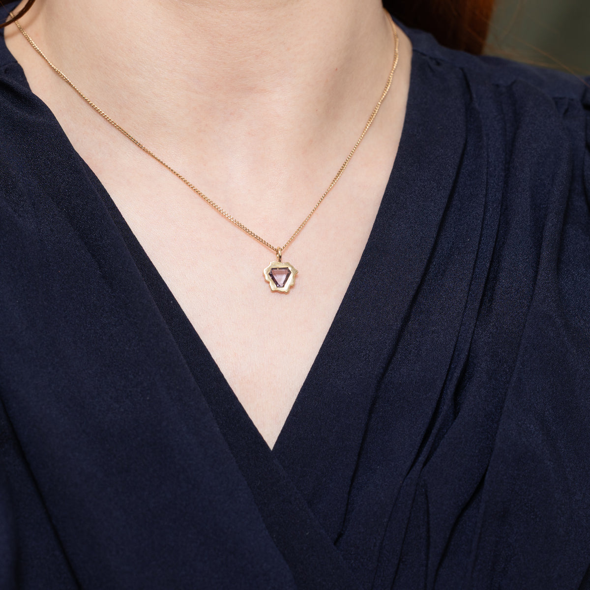 '100 Ways' 9k Yellow Gold Portrait Cut Spinel Organic Pendant | 0.80ct