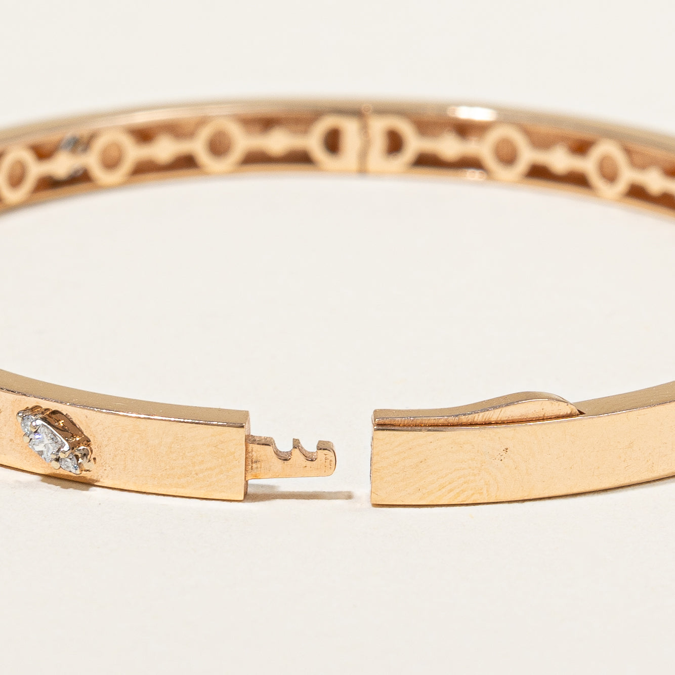 Abstract Diamond Bracelet | 0.25ctw | 7