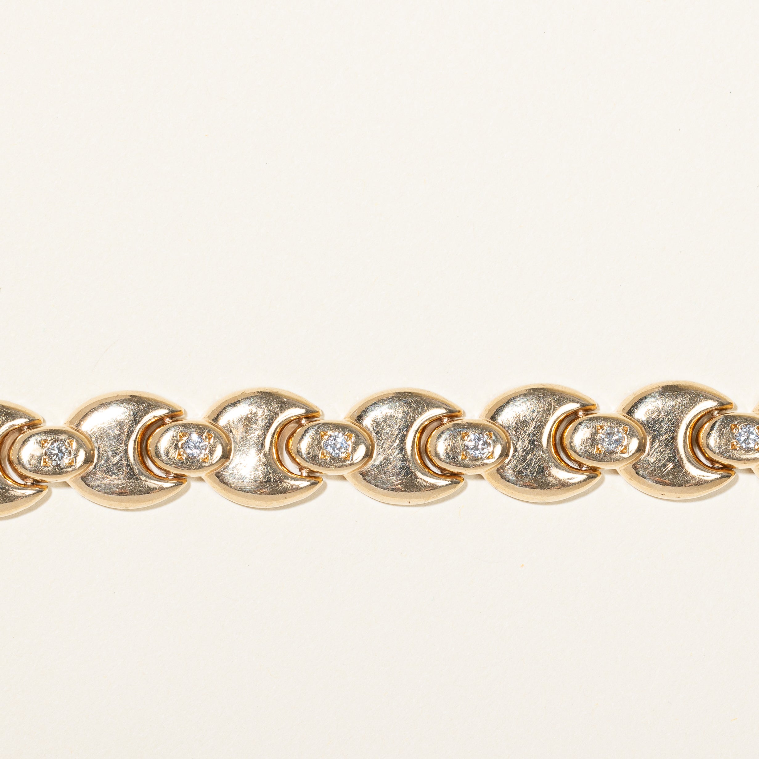 Bracelet serti de diamants à fleur | 0,55 ct au total | 7,25 po | 
