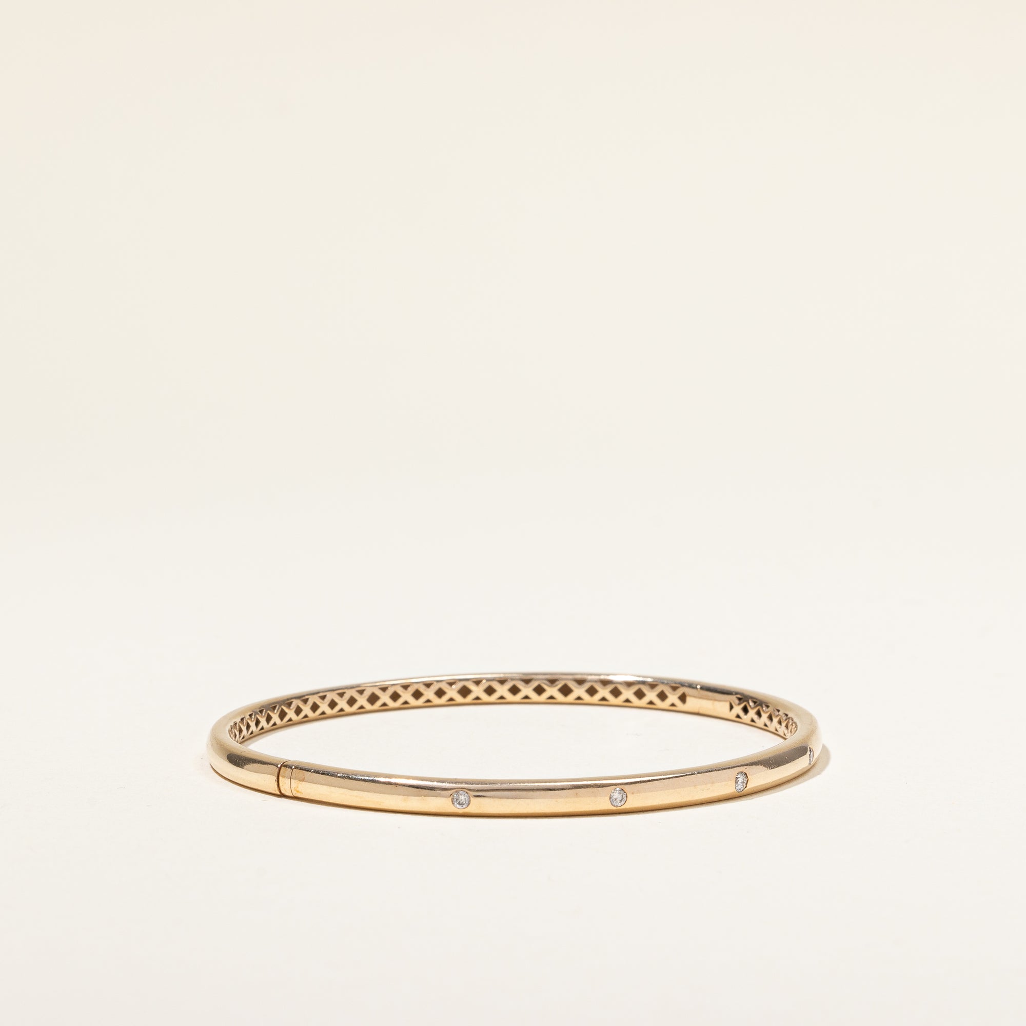 Flush Set Diamond Bangle | 0.10ctw | 7