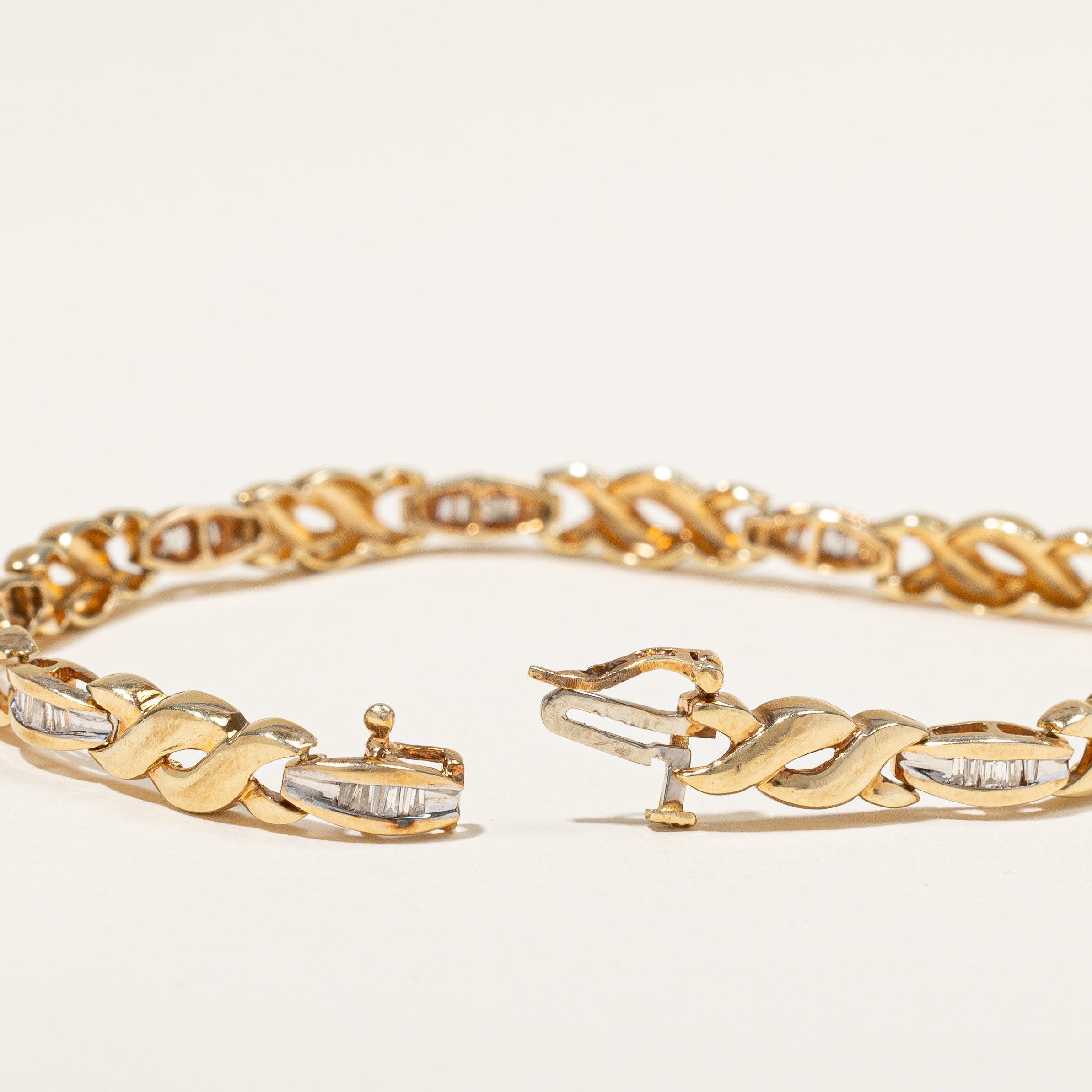 Bracelet en diamants taille baguette | 0,32 ct | 17,8 cm |