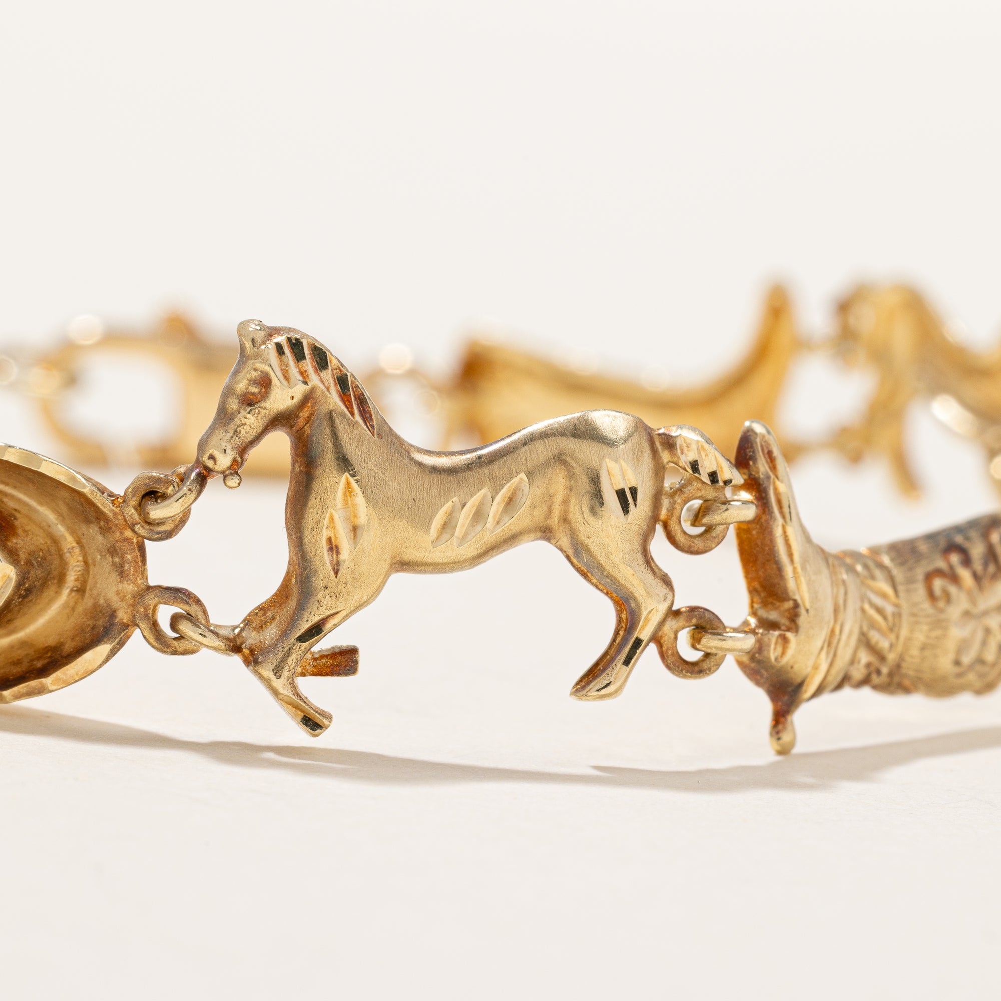 14k Yellow Gold Horse & Cowboy Hat Bracelet | 7