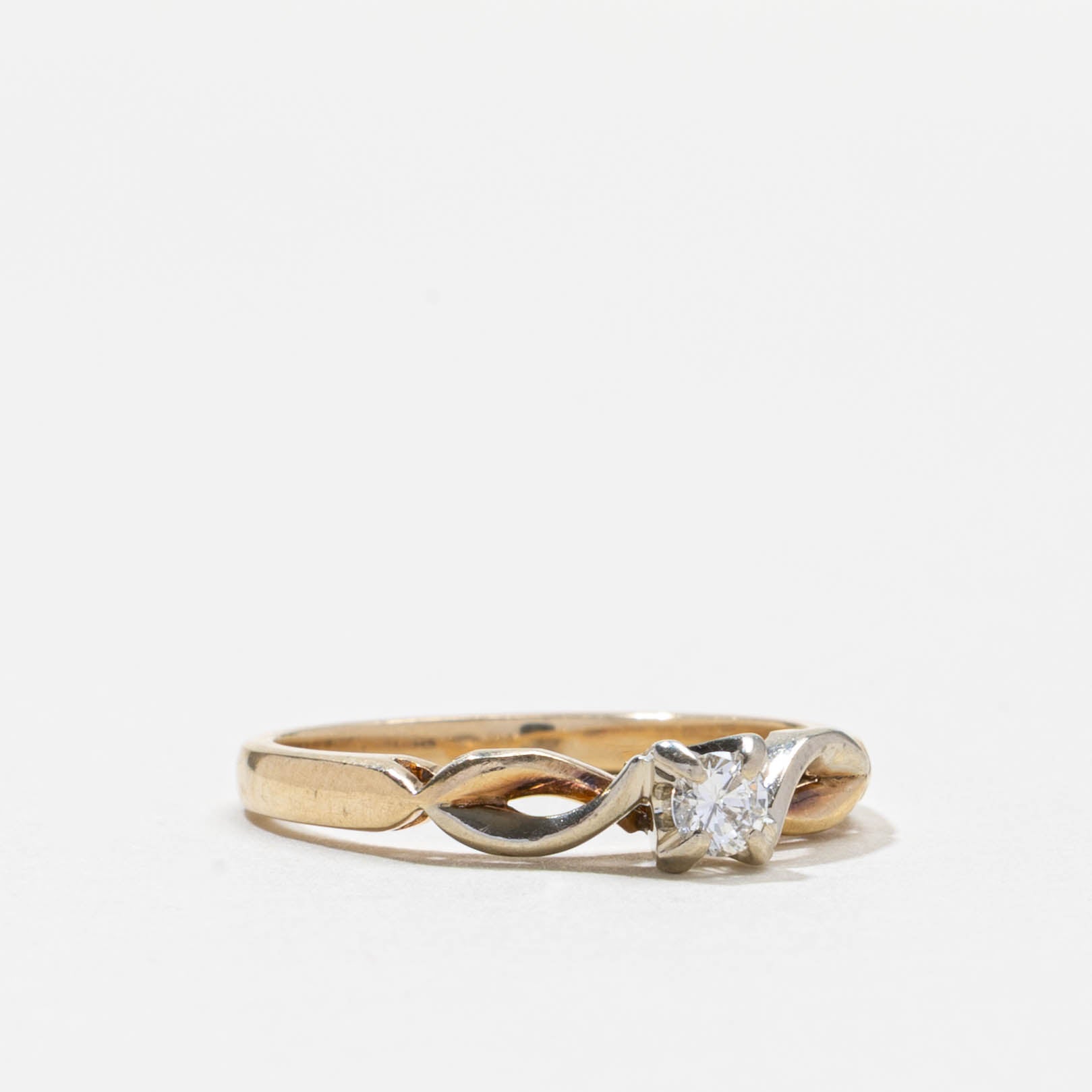 Solitaire Diamond Twist Ring | 0.12ct | SZ 6.5