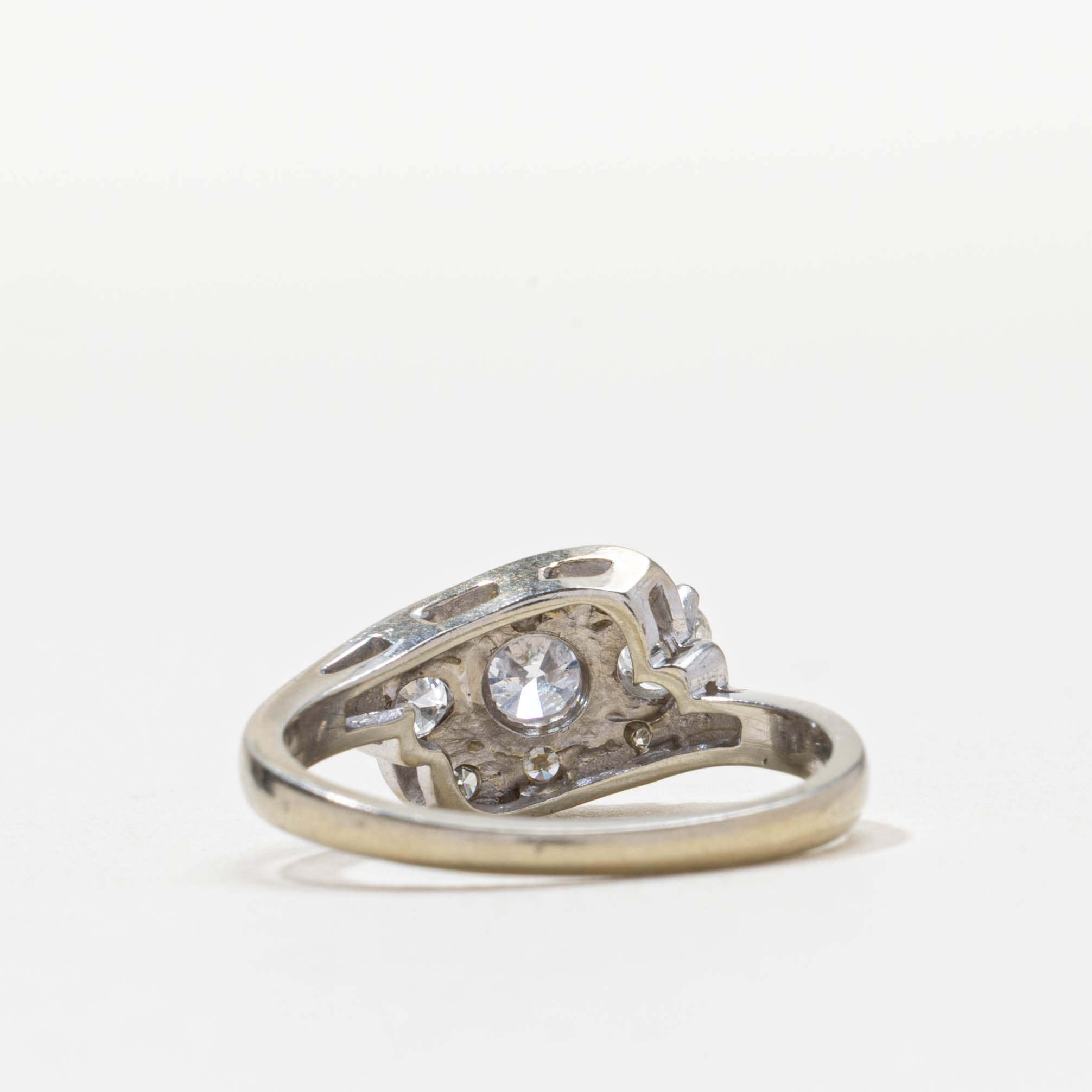 Bague trois diamants style milieu du siècle | 0,36 ct | Taille 6,25