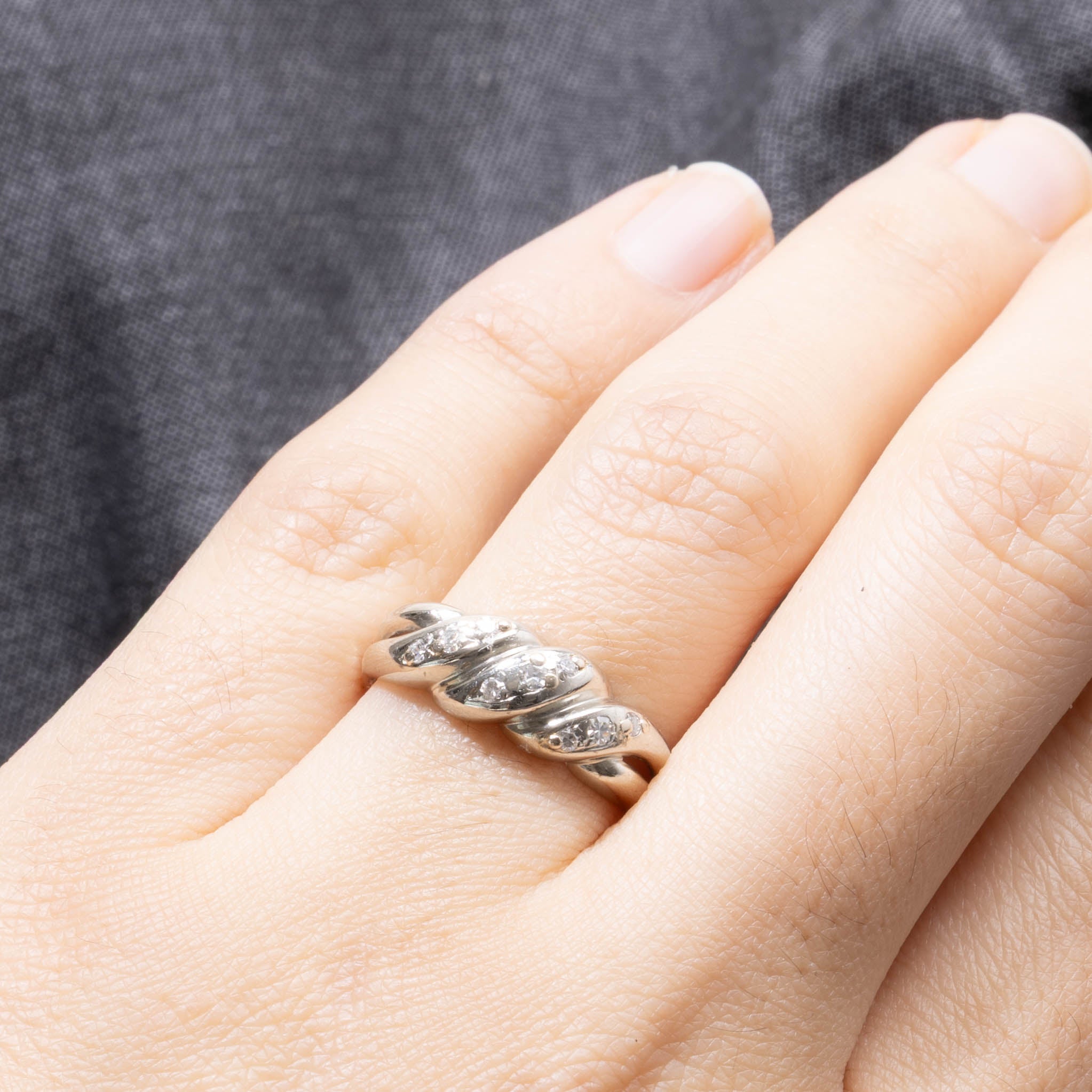 Diamond Twisted Croissant Ring | 0.15ctw | SZ 6.75