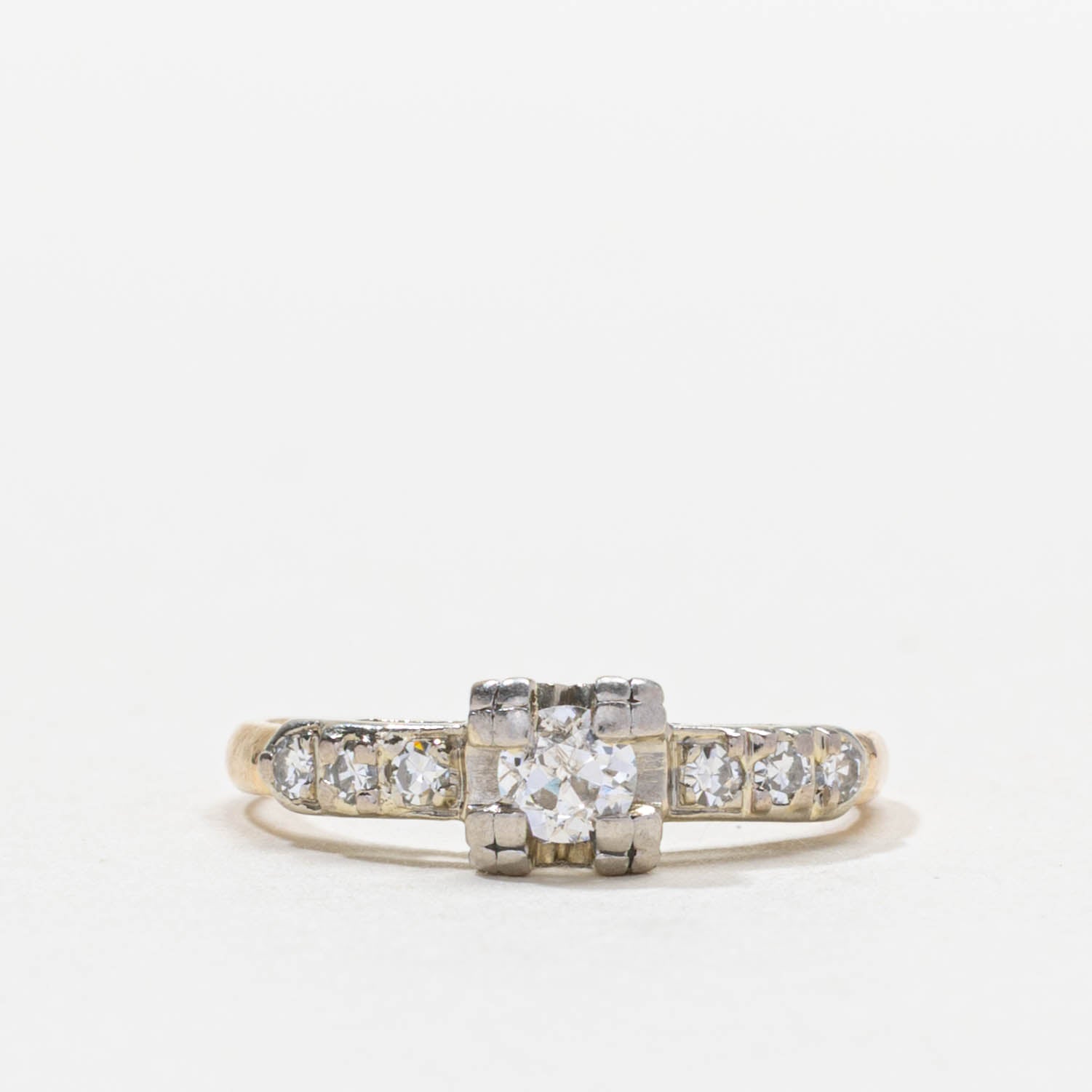 Illusion Set Diamond Accented Ring | 0.27ctw | SZ 3.75