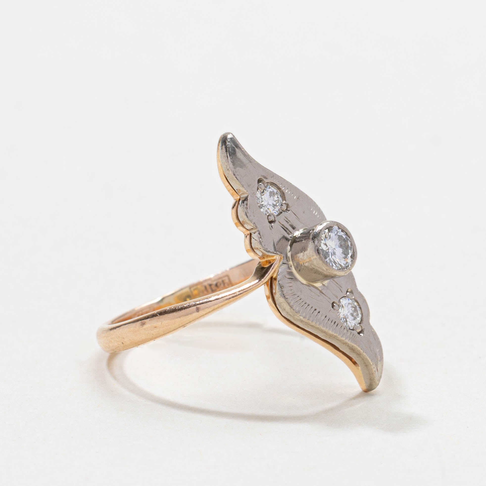 2006 Ukrainian Three Stone Diamond Abstract Ring | 0.25ctw | SZ 5.75