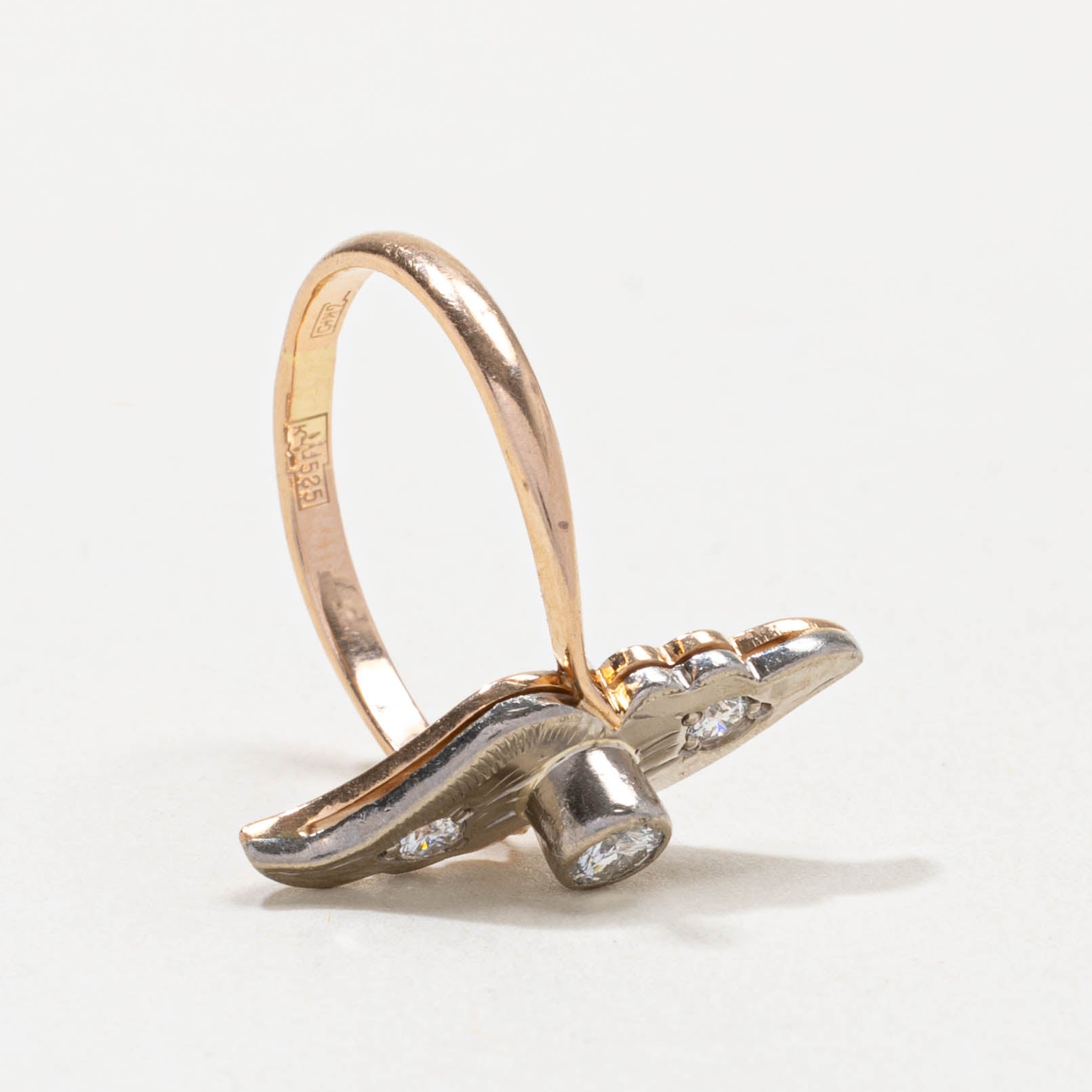 2006 Ukrainian Three Stone Diamond Abstract Ring | 0.25ctw | SZ 5.75