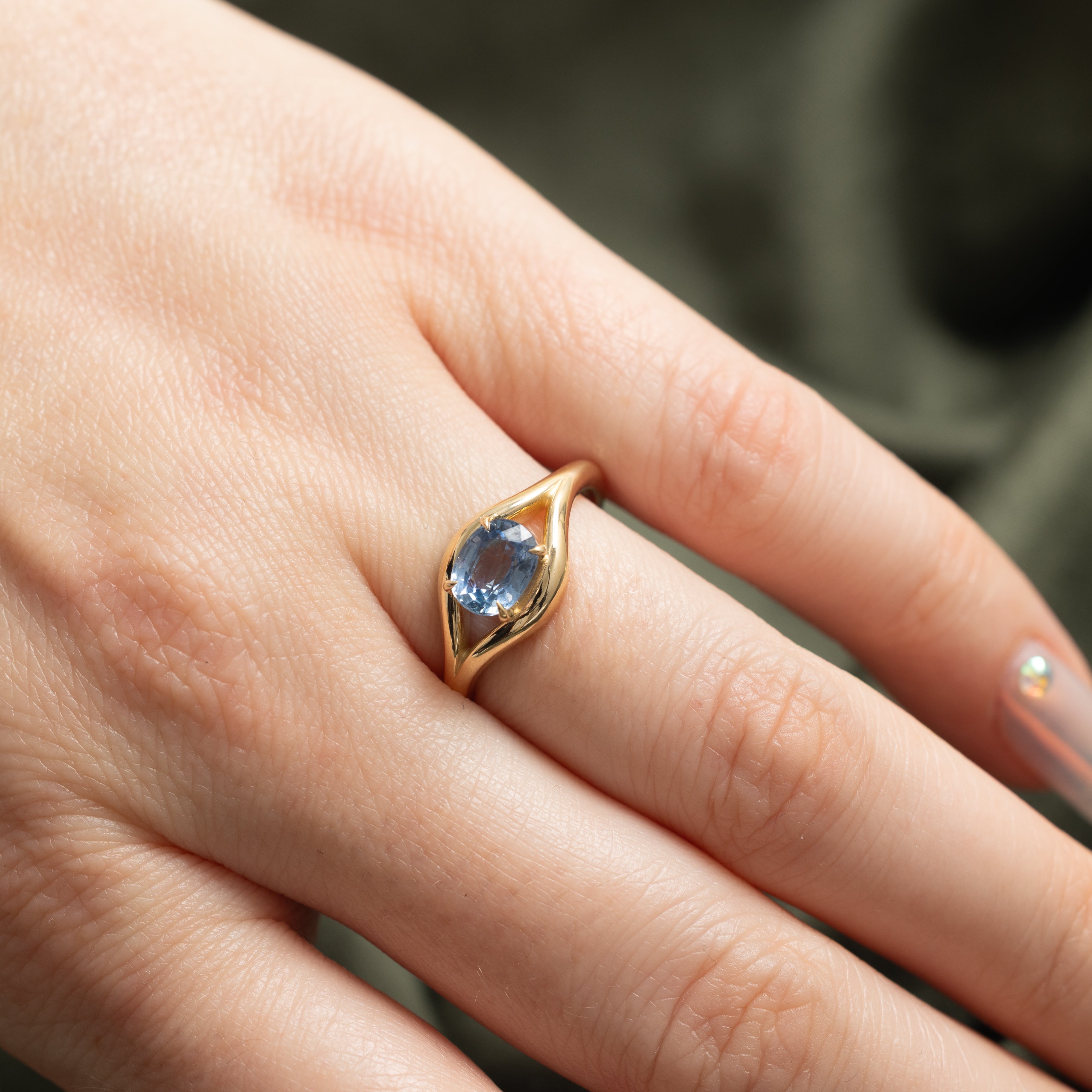 '100 Ways' 10k Eagle Claw Sapphire Ring | 1.23ct | SZ6.5