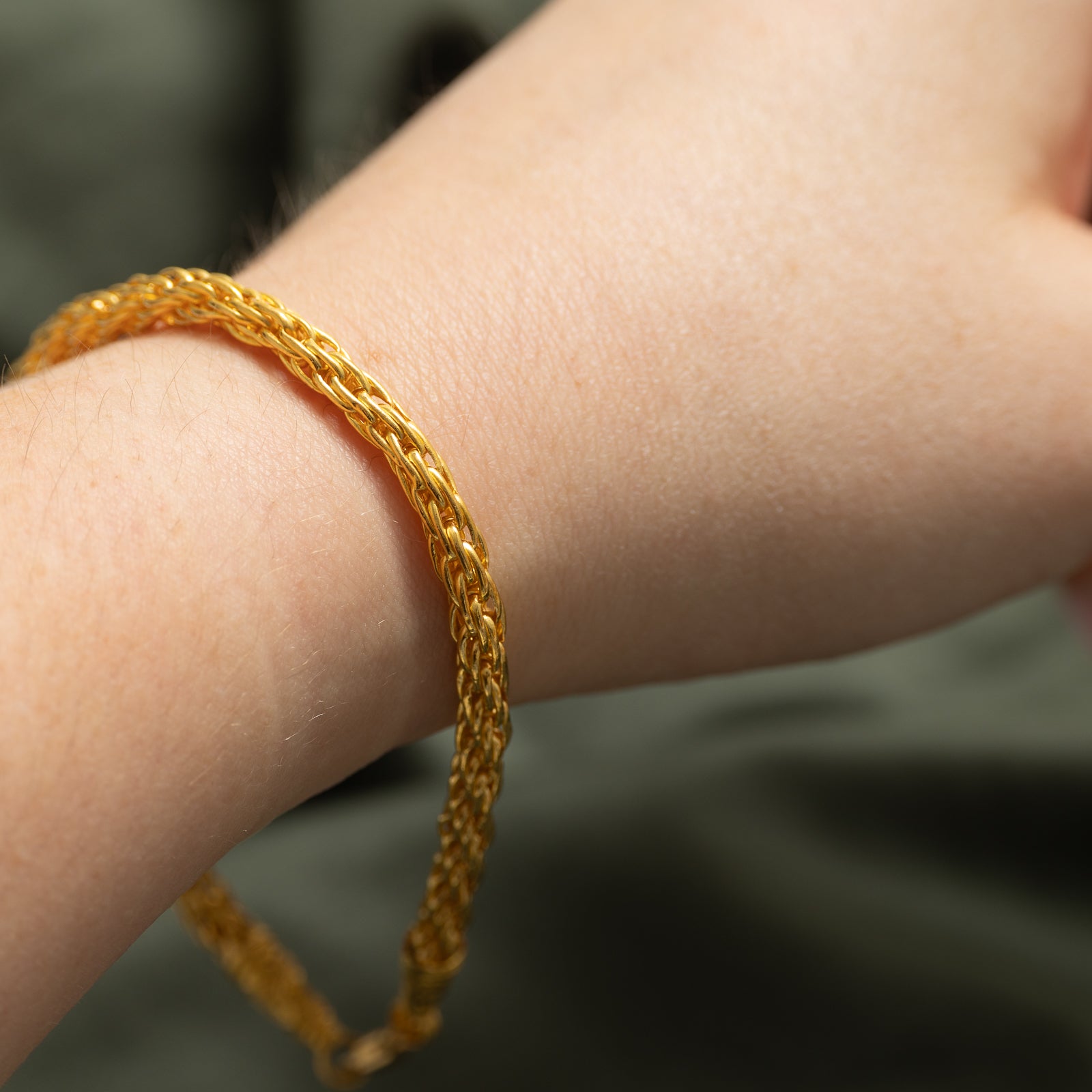 22k Yellow Gold Woven Chain Bracelet | 8"