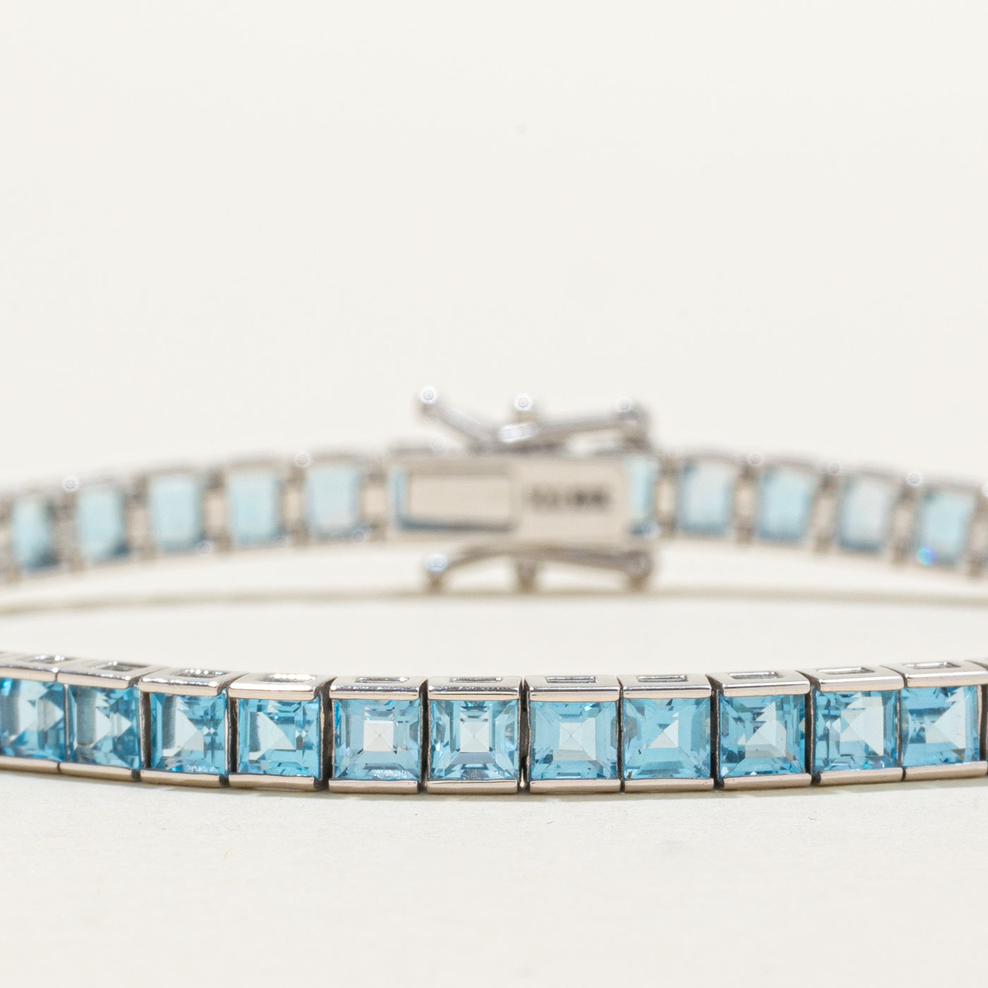 Bracelet en topaze bleue 10 carats | 10,00 ct | 19 cm