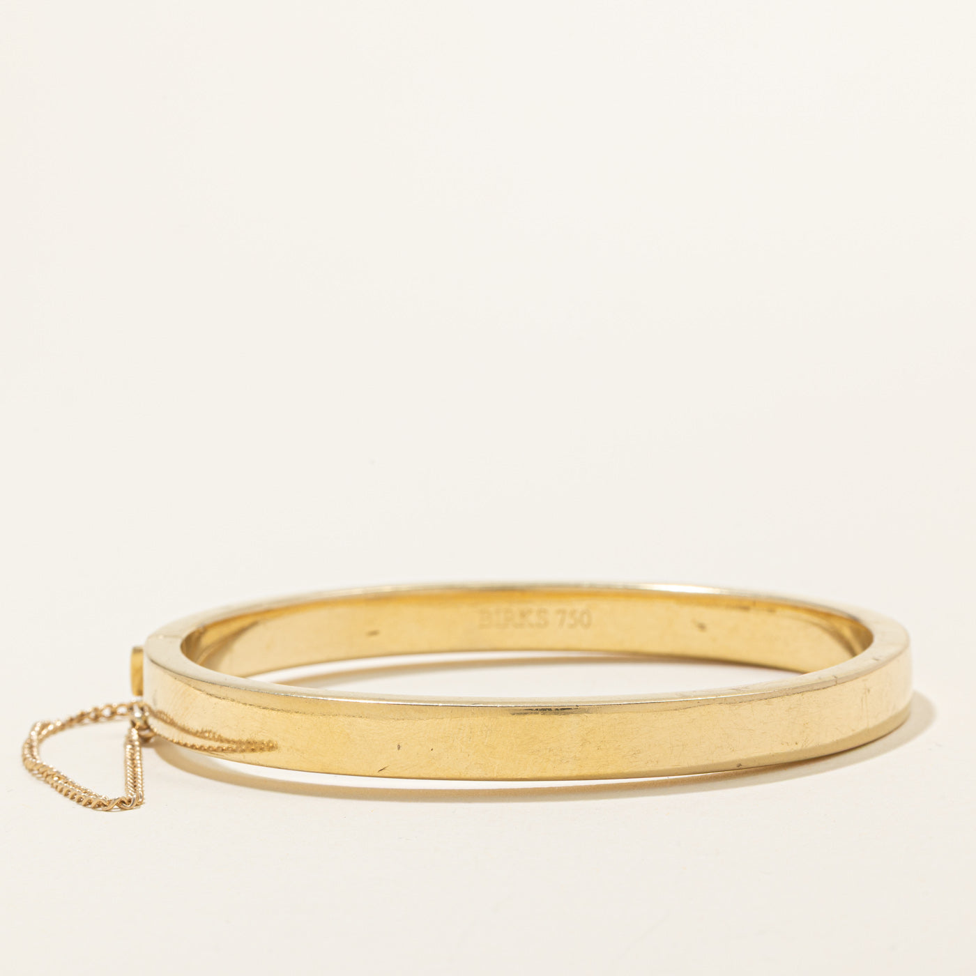'Birks' 18k Yellow Gold Plain Bangle | 6"