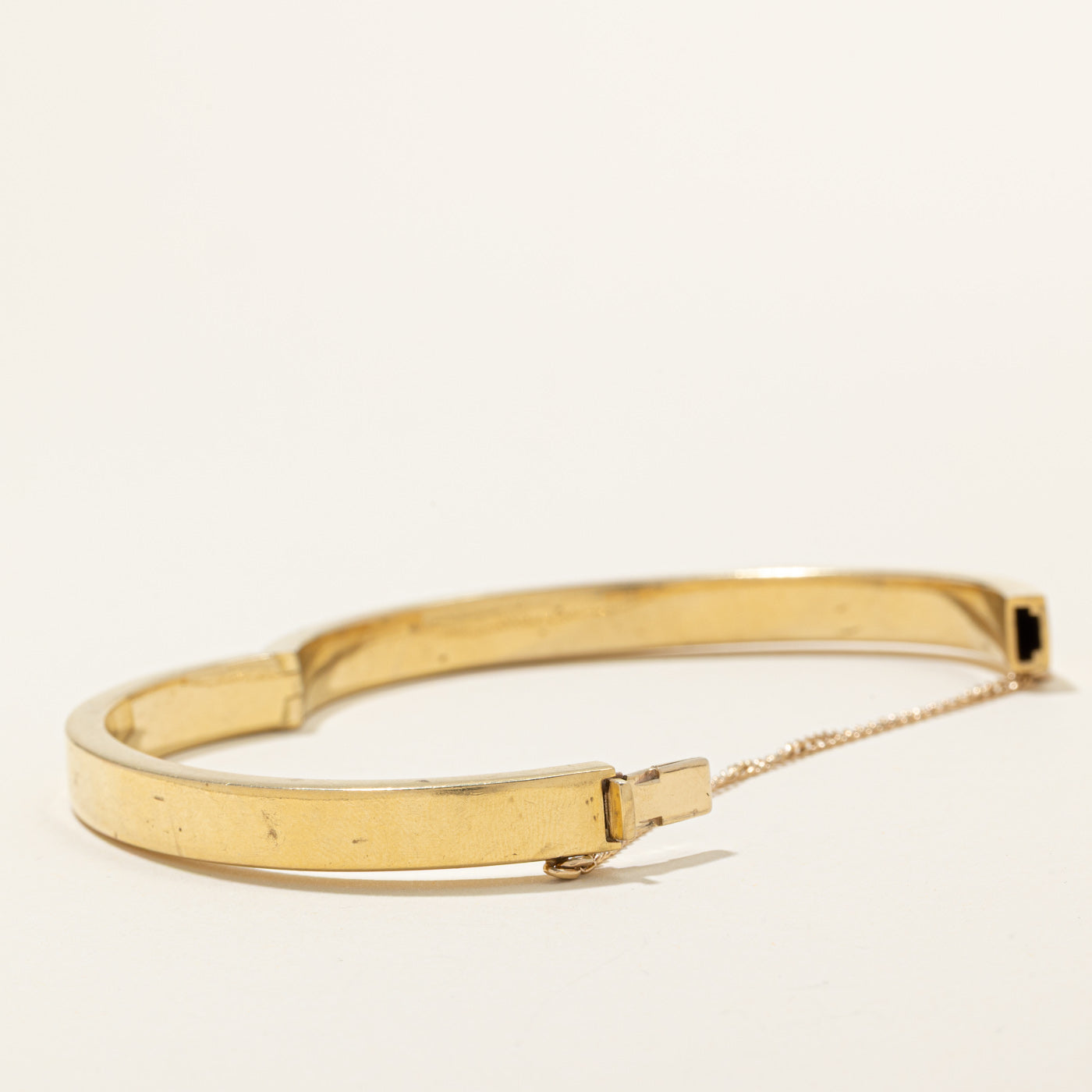 'Birks' 18k Yellow Gold Plain Bangle | 6"