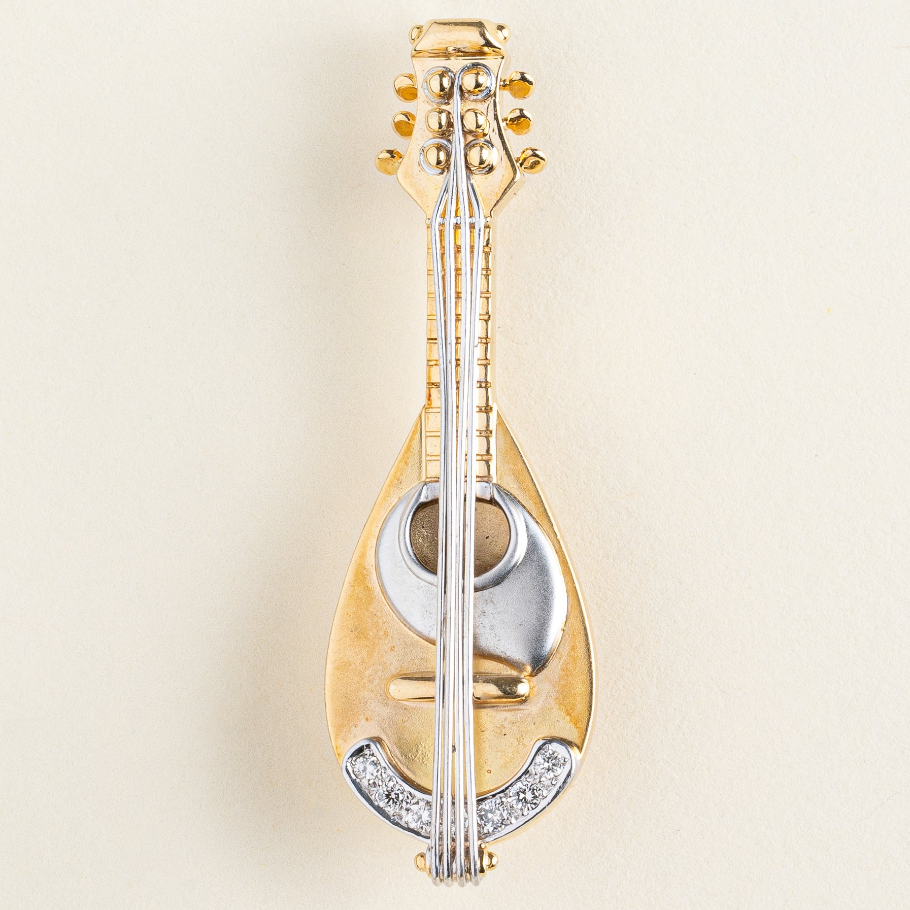 Diamond Guitar Brooch | 0.21ctw |