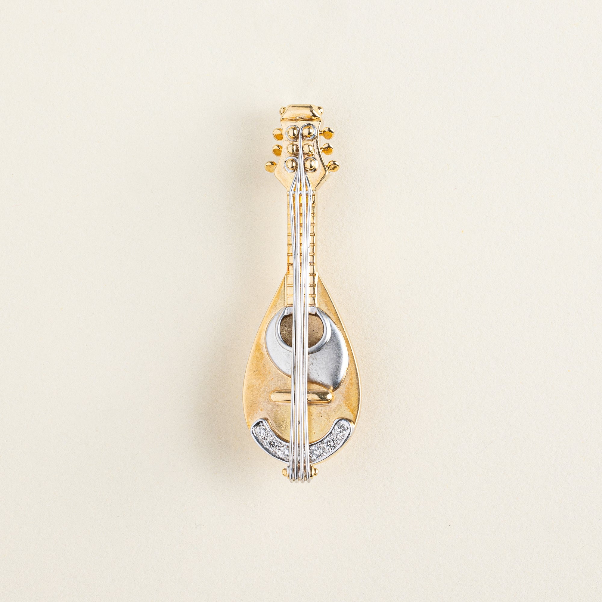 Diamond Guitar Brooch | 0.21ctw |