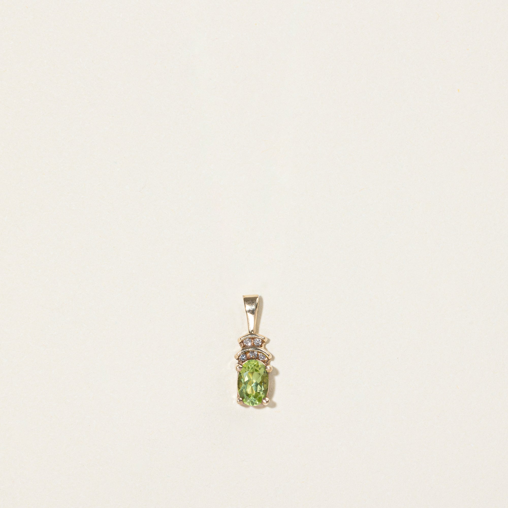 Peridot & Diamond Pendant | 0.50ct, 0.03ctw |