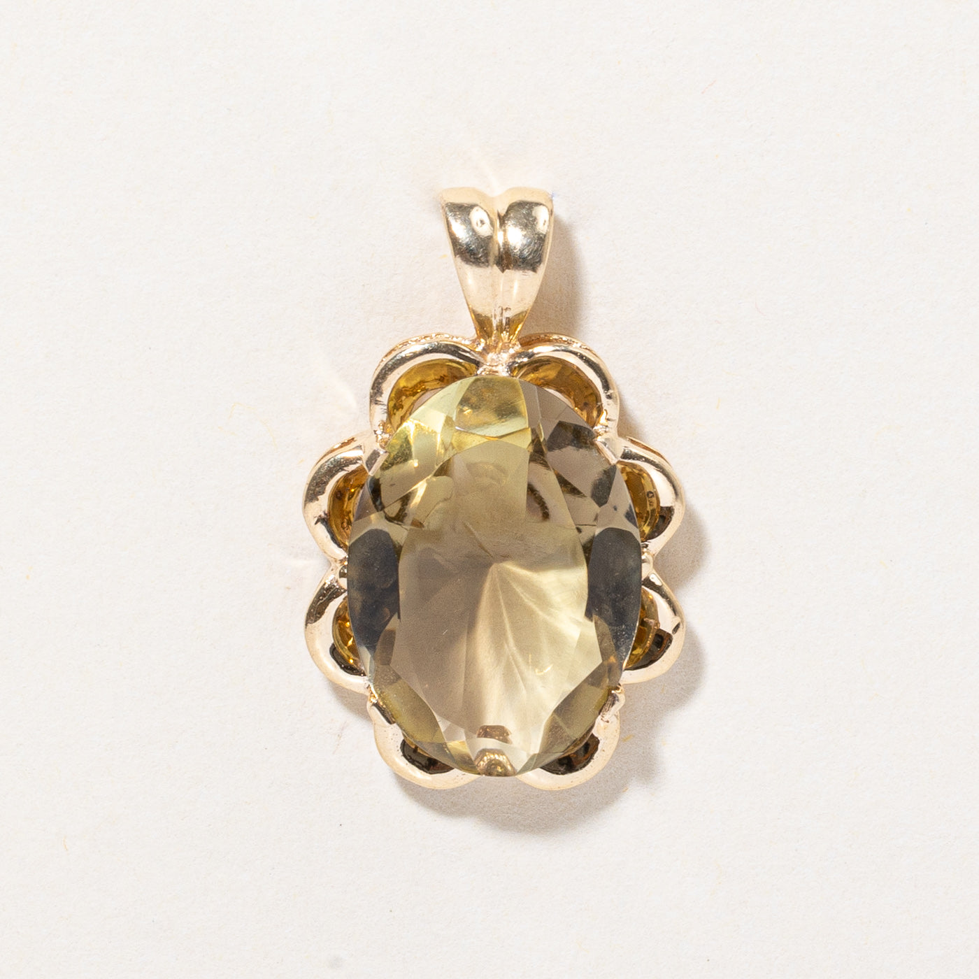 Olive Quartz Pendant | 7.95ct |