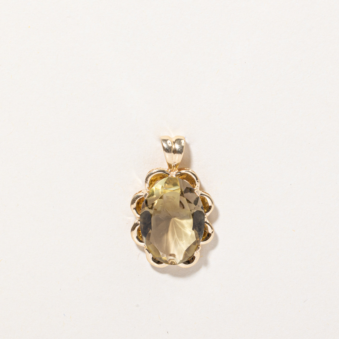 Olive Quartz Pendant | 7.95ct |