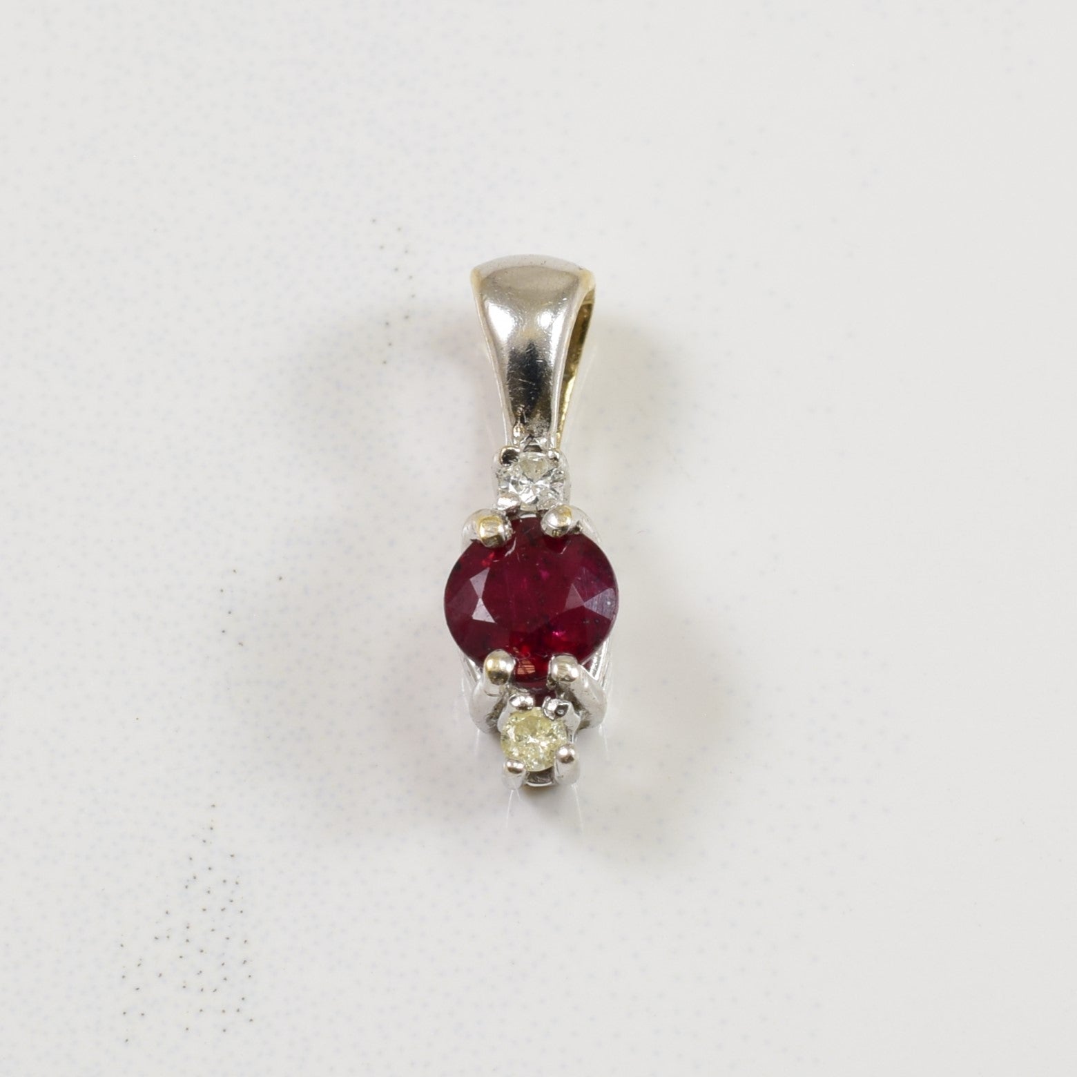 Diamond & Ruby Pendant | 0.38ct, 0.03ctw |