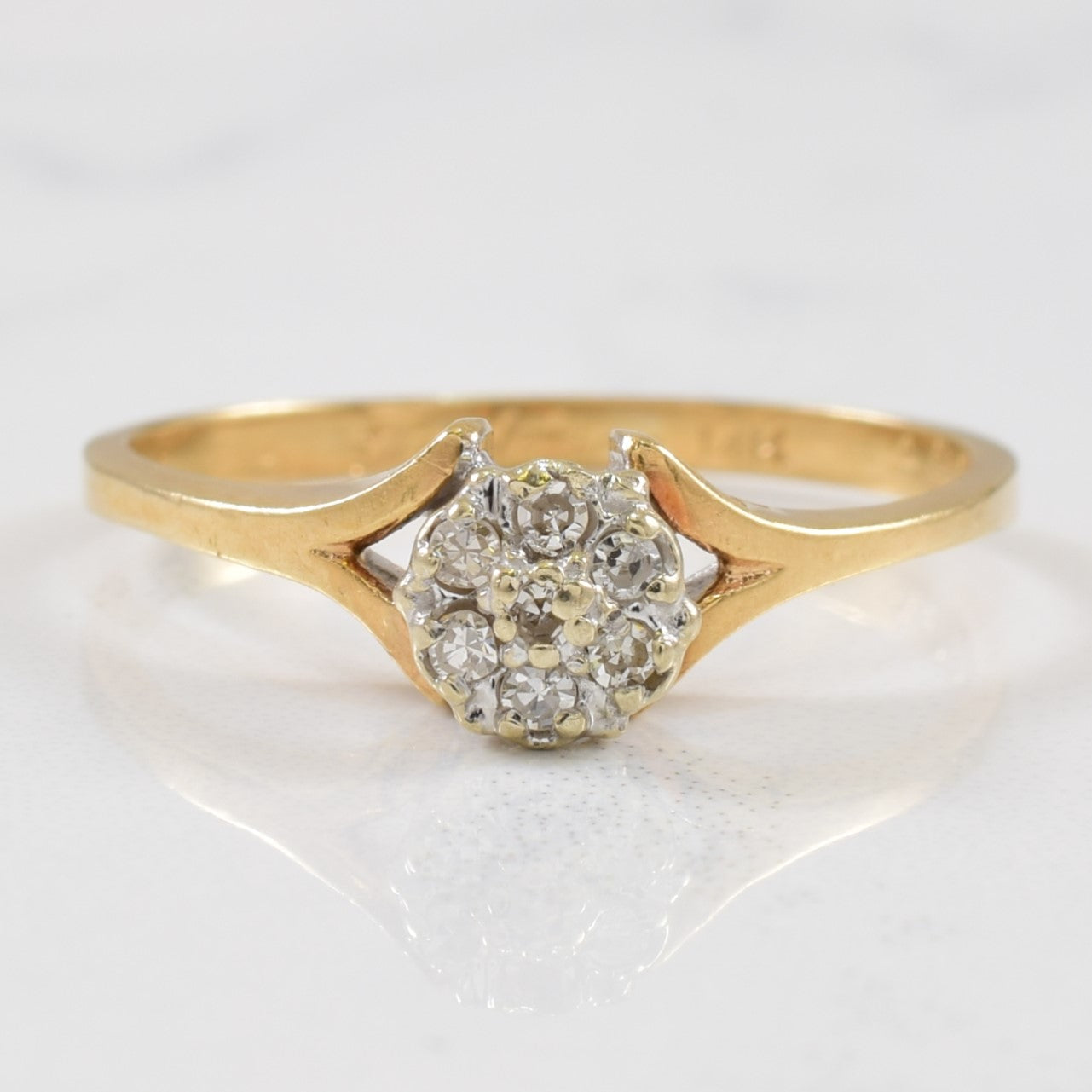 Cluster Diamond Split Shank Ring | 0.06ctw | SZ 6.75 |