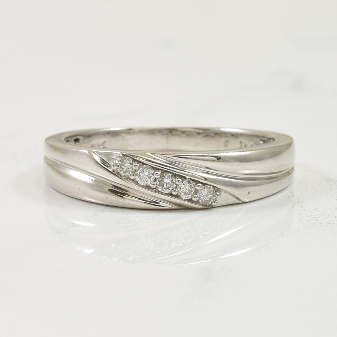 Diamond Tapered Band | 0.06ctw | SZ 5.75 |