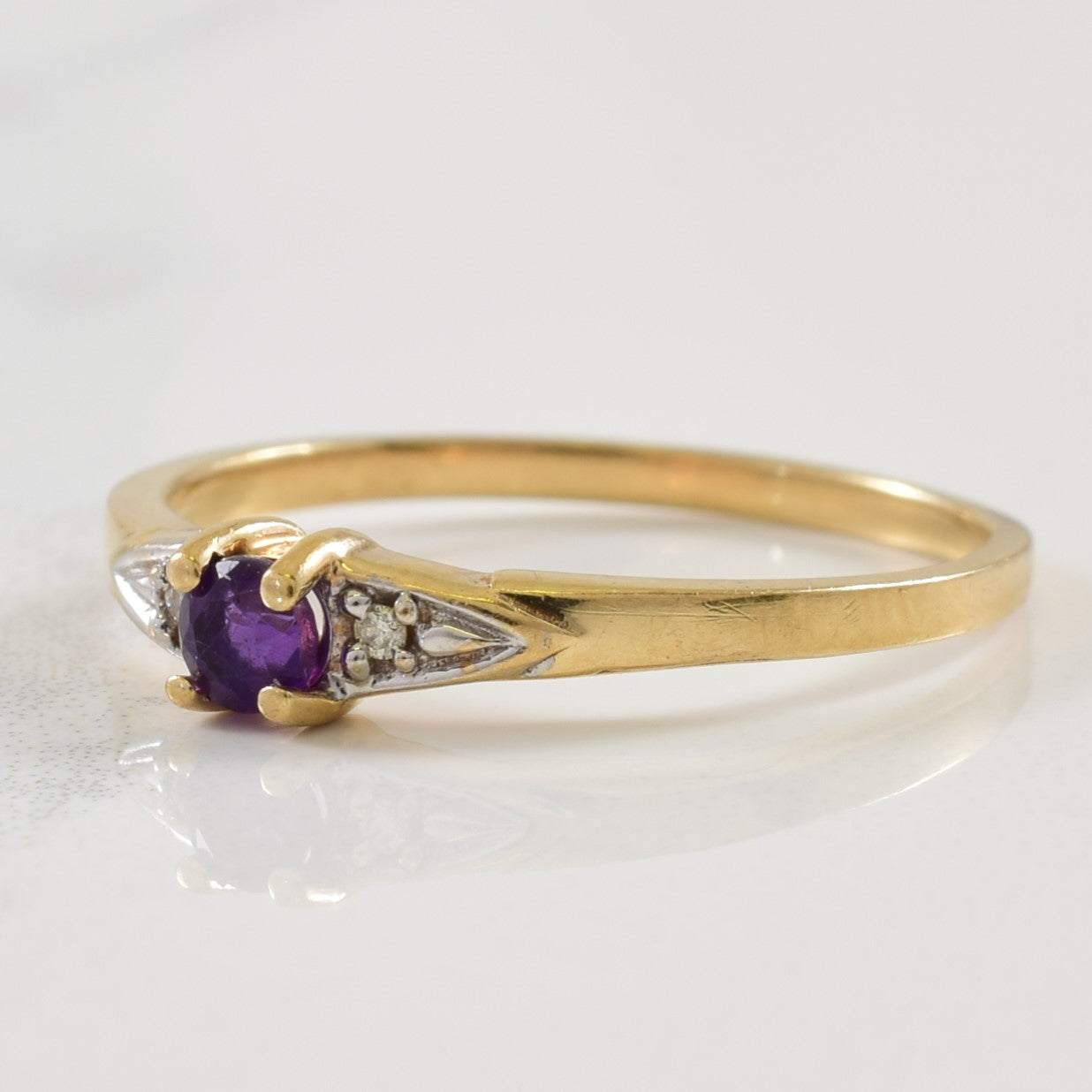 Amethyst & Diamond Ring | 0.10ct, 0.01ctw | SZ 5.75 |