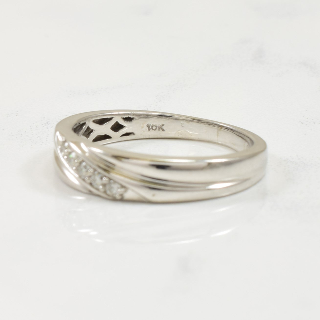 Diamond Tapered Band | 0.06ctw | SZ 5.75 |