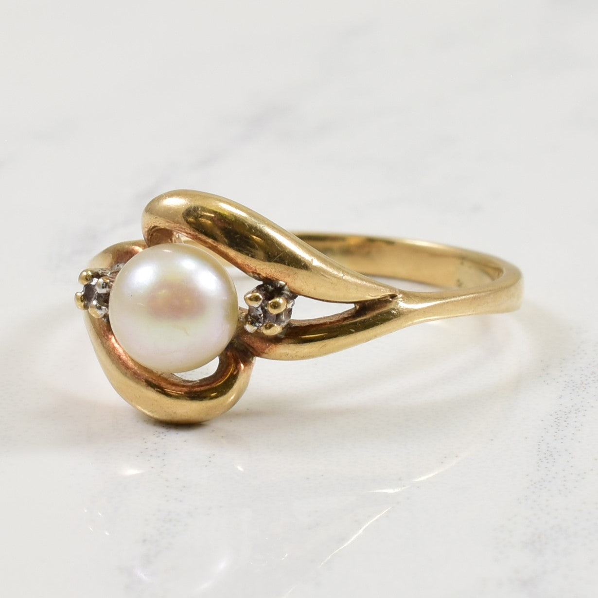 Pearl & Diamond Ring | 0.02ctw, 1.30ct | SZ 8 |