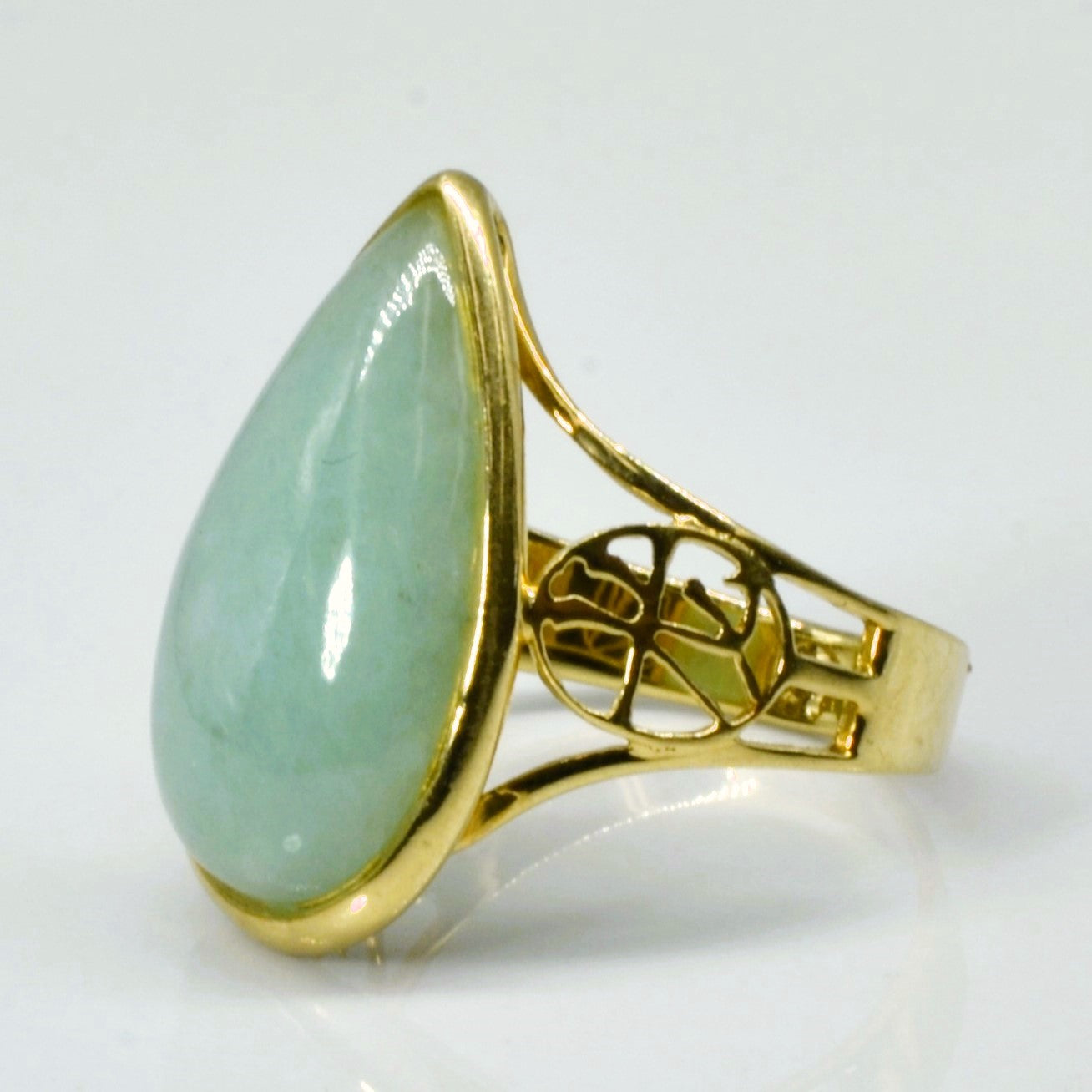 Bezel Set Pear Jadeite Ring | 7.50ct | SZ 7 |