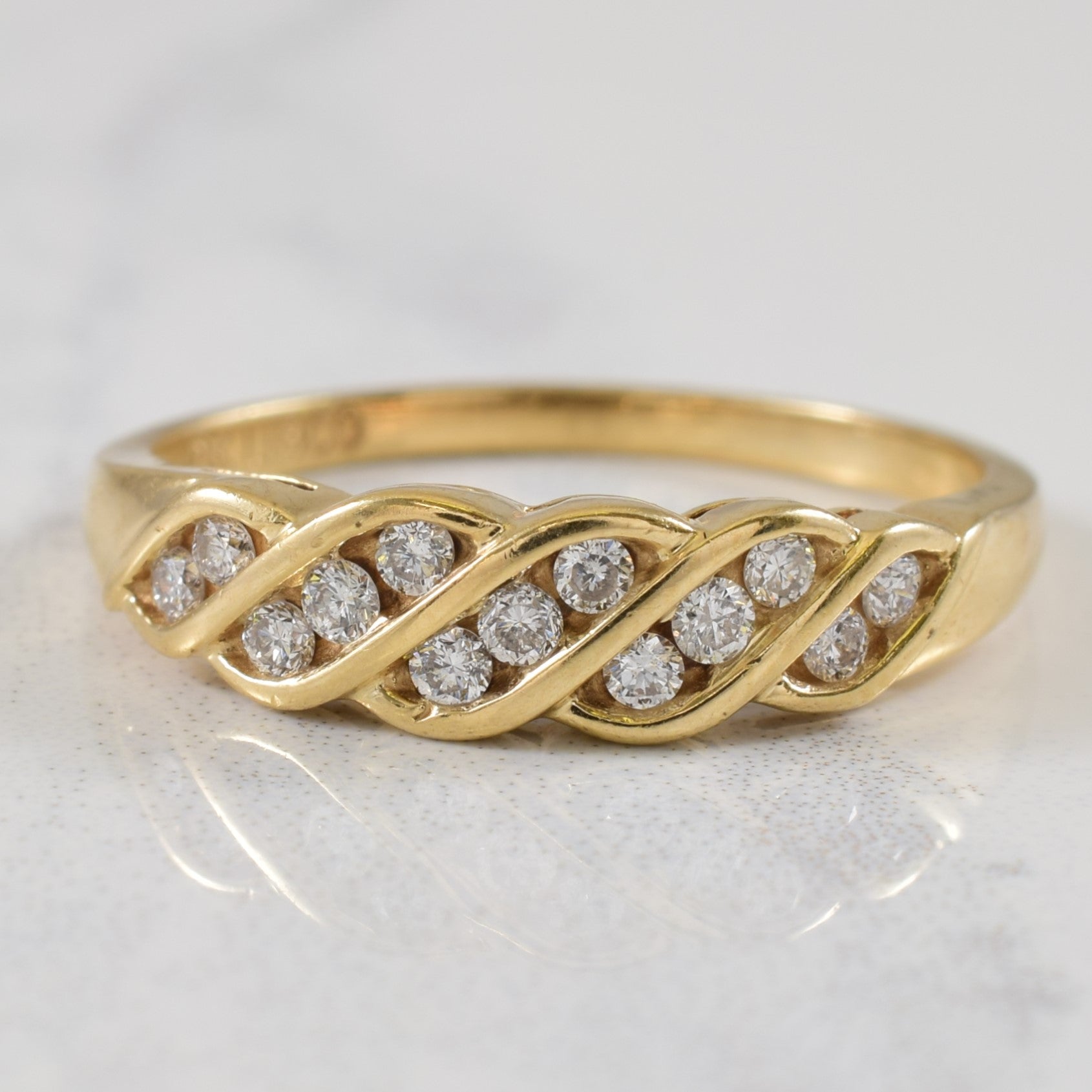 Multi Channel Set Diamond Ring | 0.20ctw | SZ 7 |