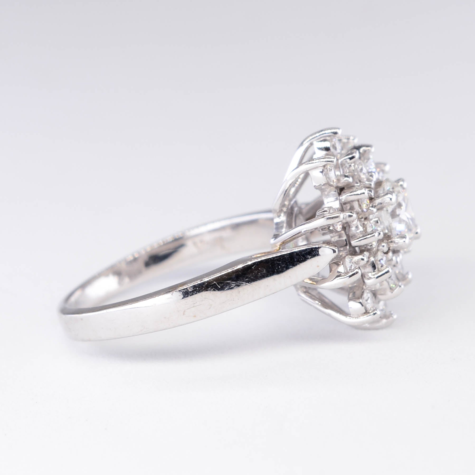 Cluster Set Diamond Burst Cocktail Ring | 0.95ctw | SZ 6.25 |