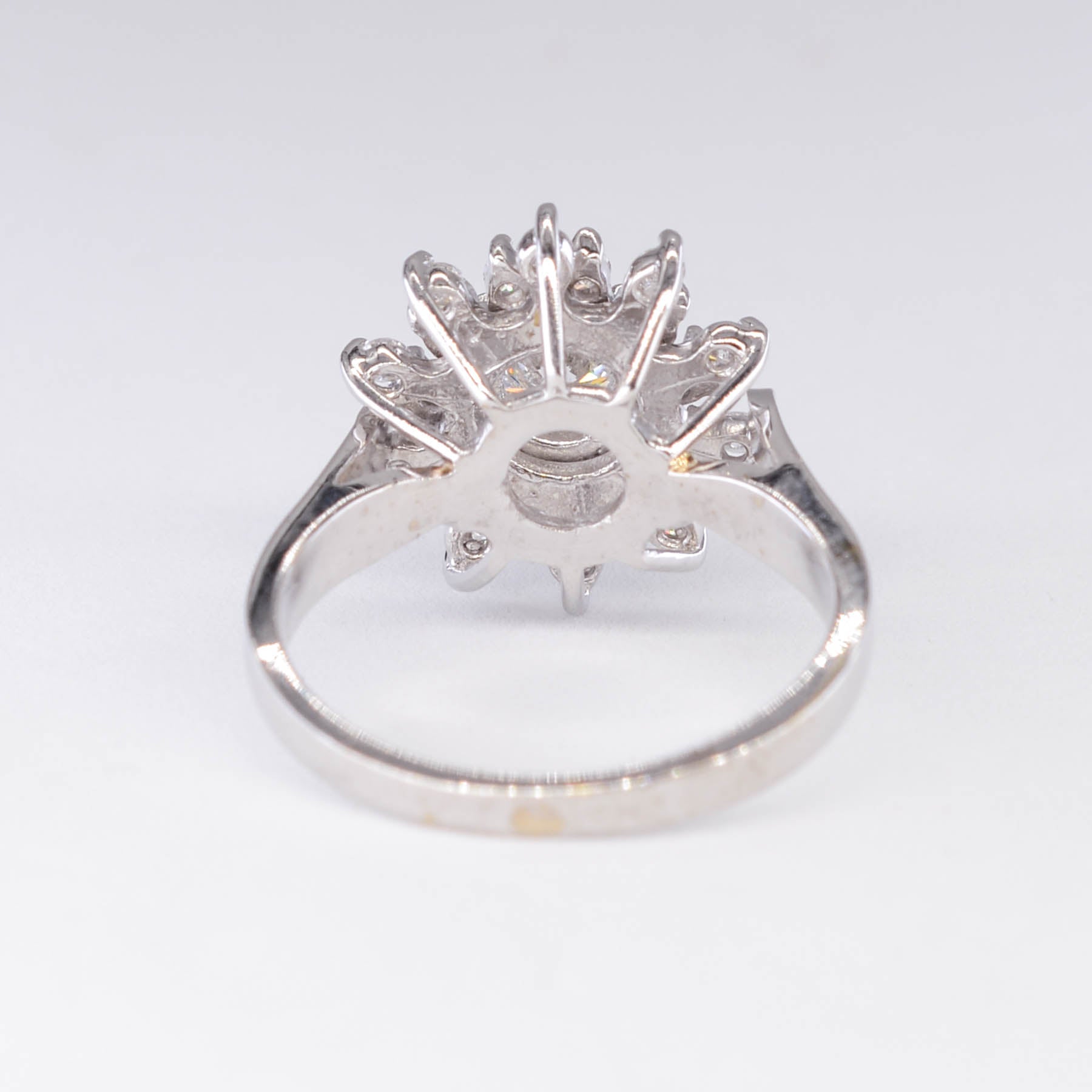 Cluster Set Diamond Burst Cocktail Ring | 0.95ctw | SZ 6.25 |
