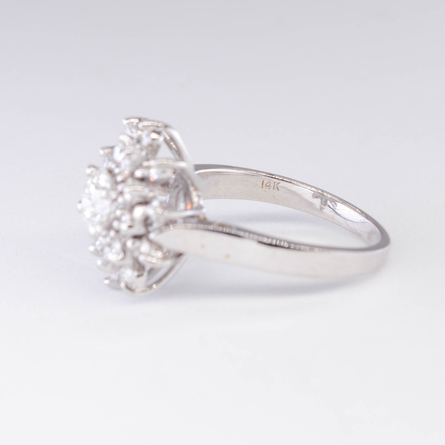 Cluster Set Diamond Burst Cocktail Ring | 0.95ctw | SZ 6.25 |