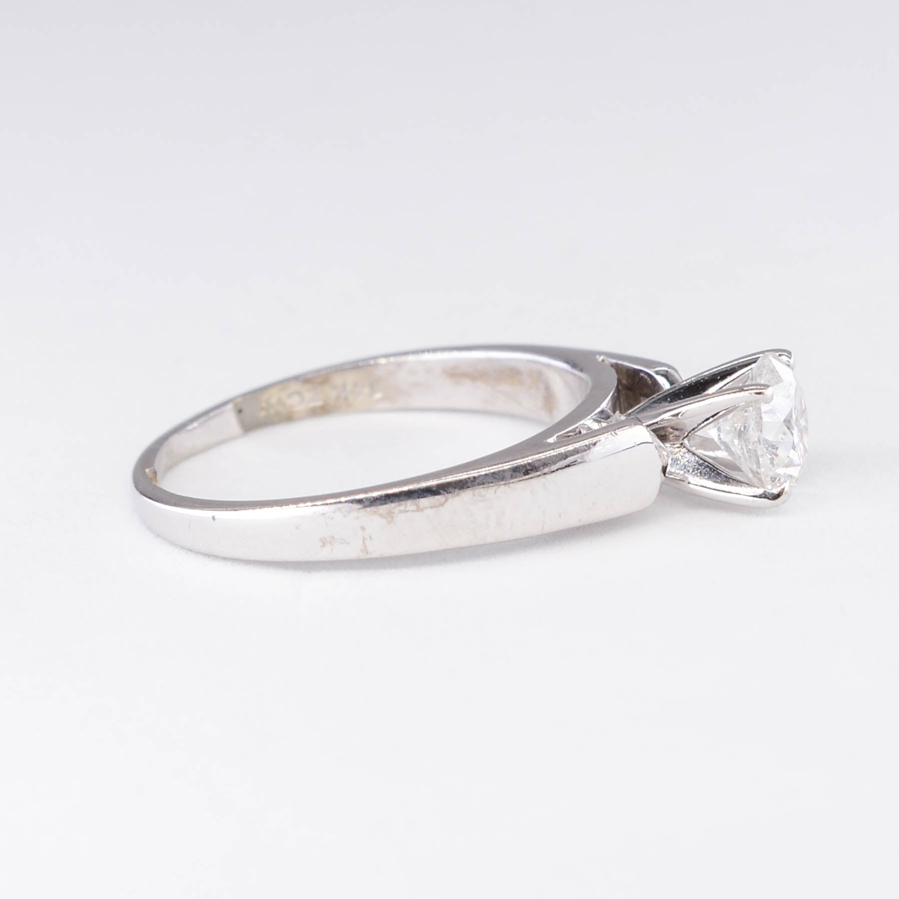 Tapered Solitaire Diamond Engagement Ring | 0.67ct | SZ 6 |