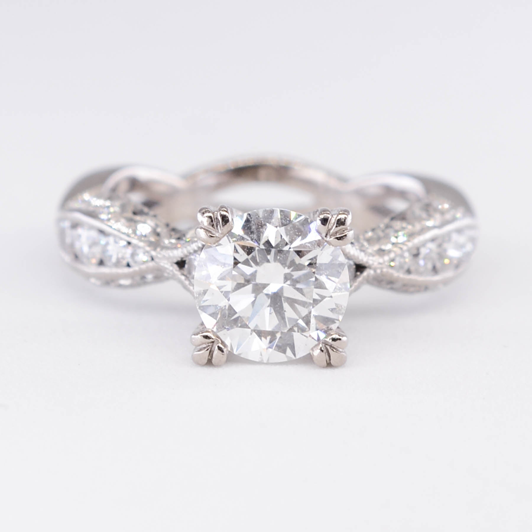 Tacori' Classic Crescent Engagement Ring | 1.47ctw | SZ 4 |
