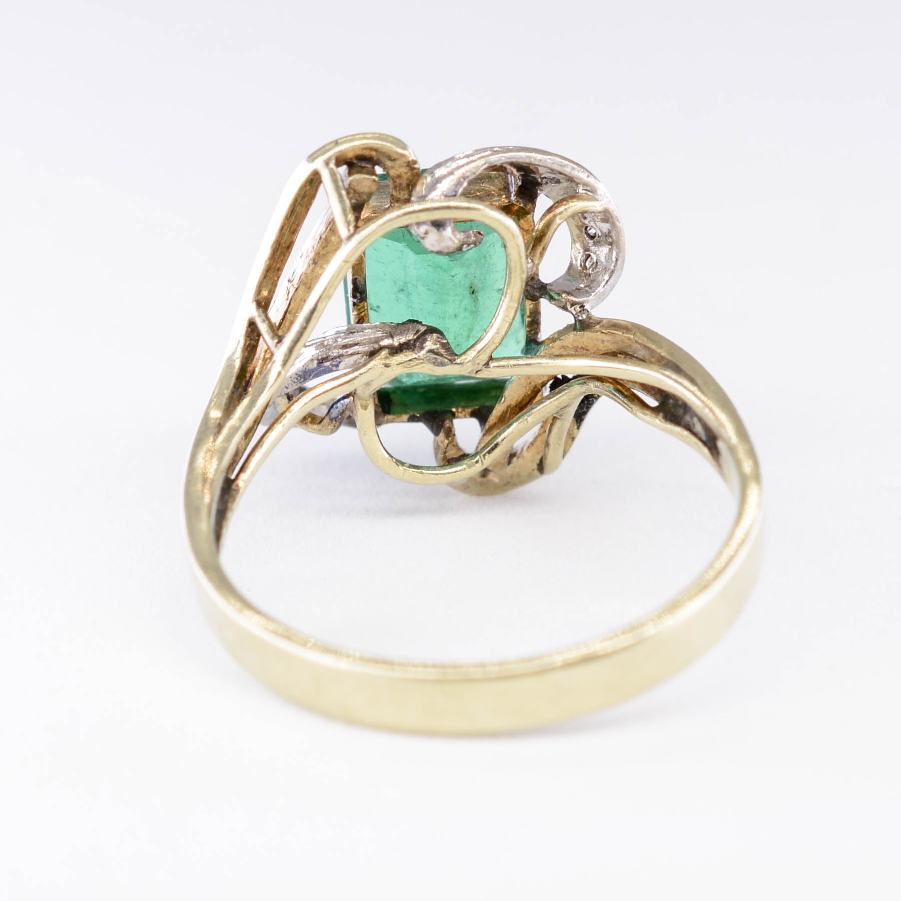Emerald and Diamond Ring | 1.84ct, 0.06ctw | SZ 6.75 |