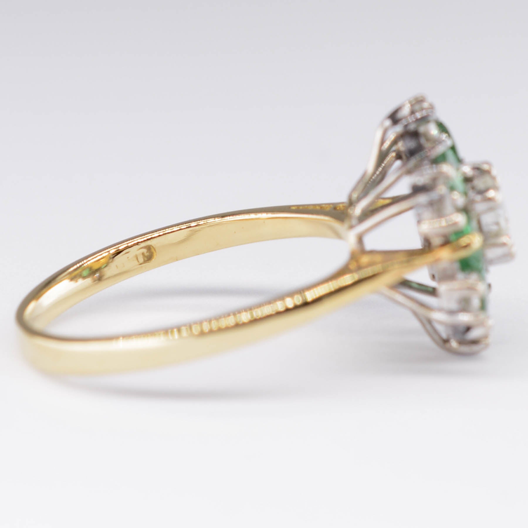 Diamond and Emerald Flower Ring |  0.20ct | SZ 5.25 |