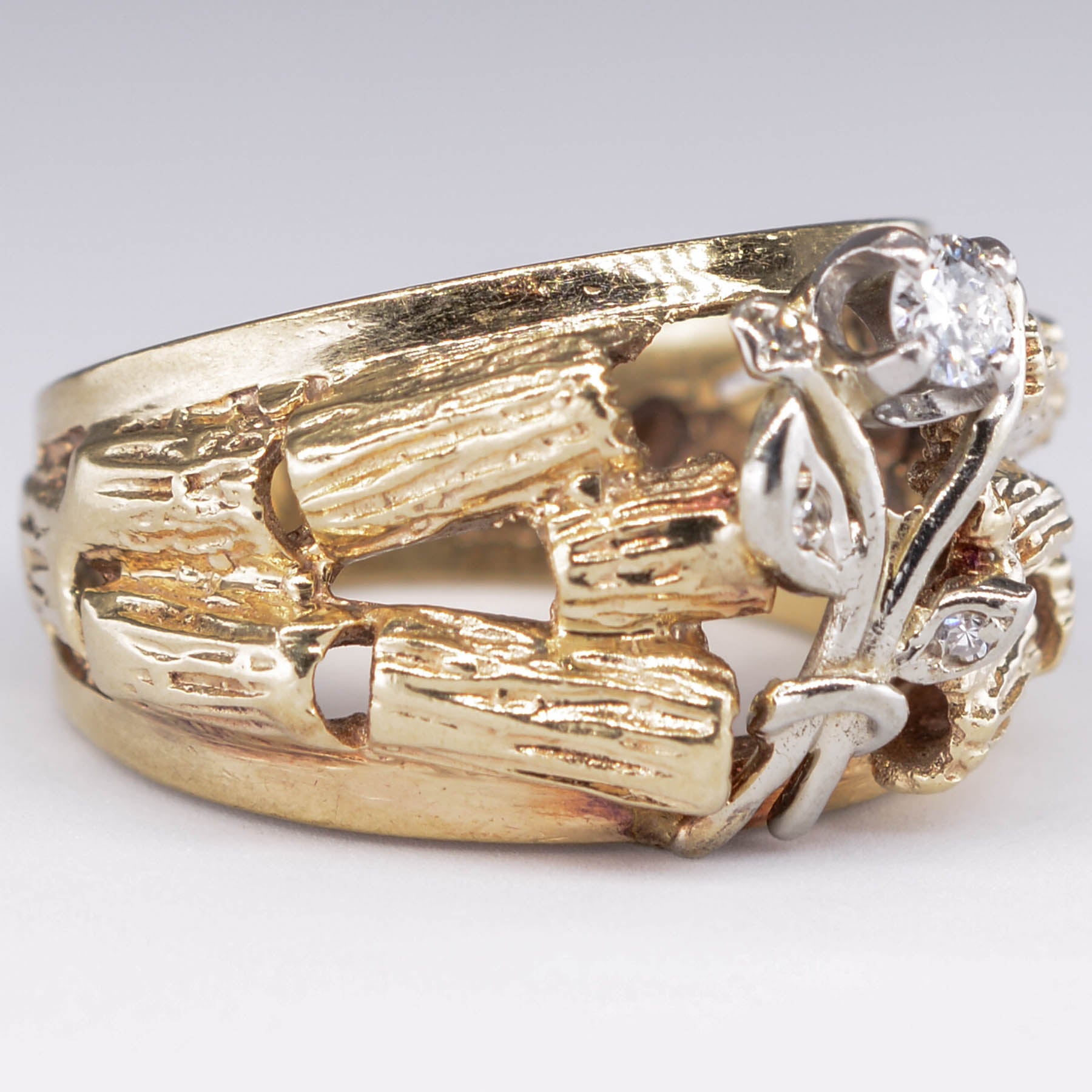 Flower and Log Diamond Garden Ring | 0.12ct | SZ 7 |
