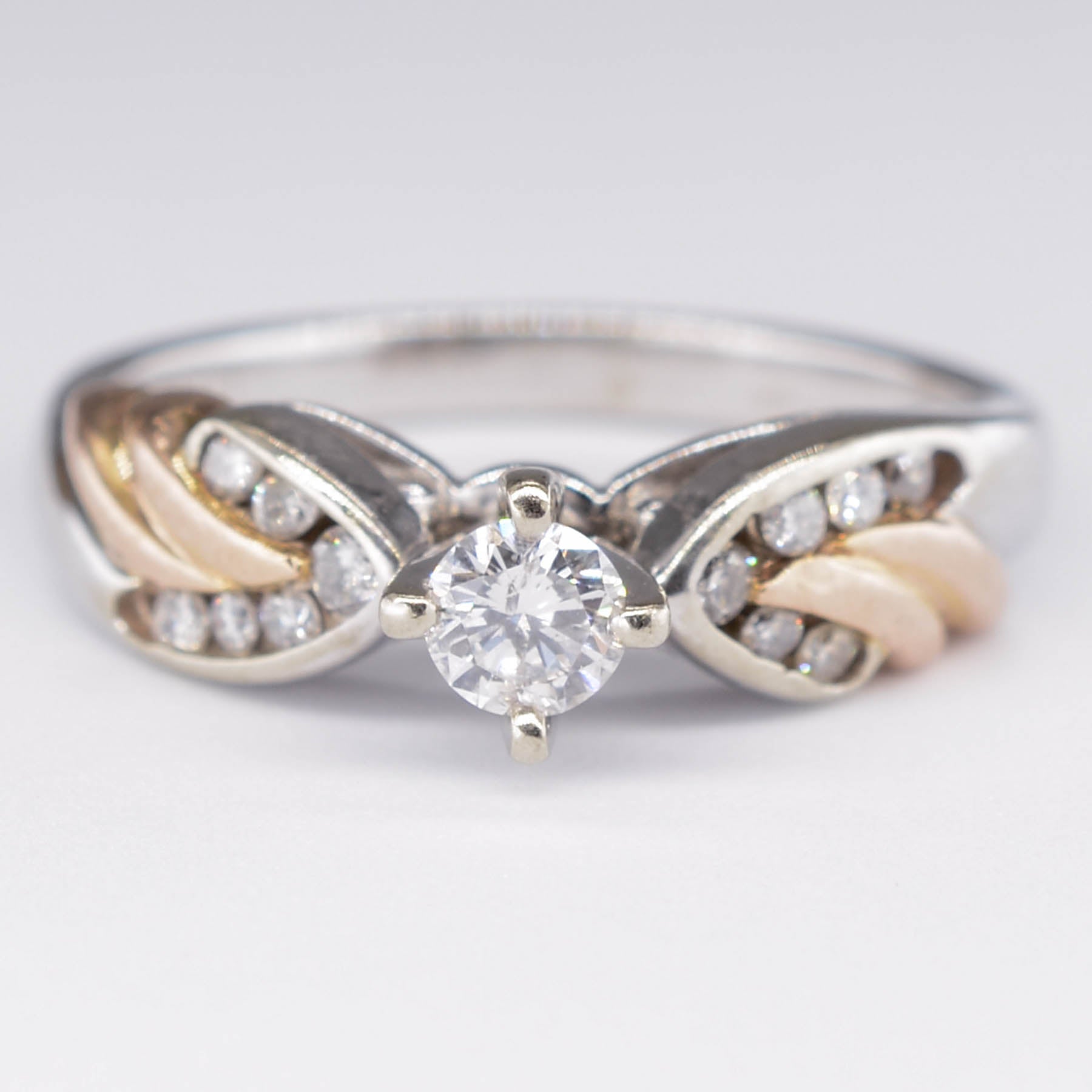 Two Toned Diamond Ring | 0.19ct | SZ 6.25 |
