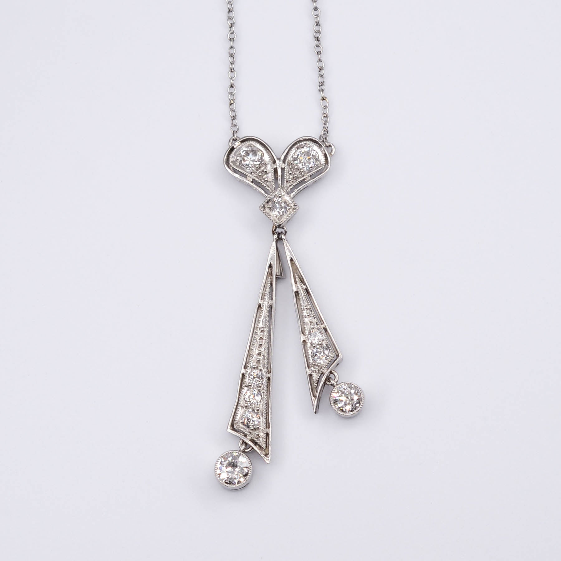 Collier nœud papillon en diamants | 0,52 ct | 14,5 po | 